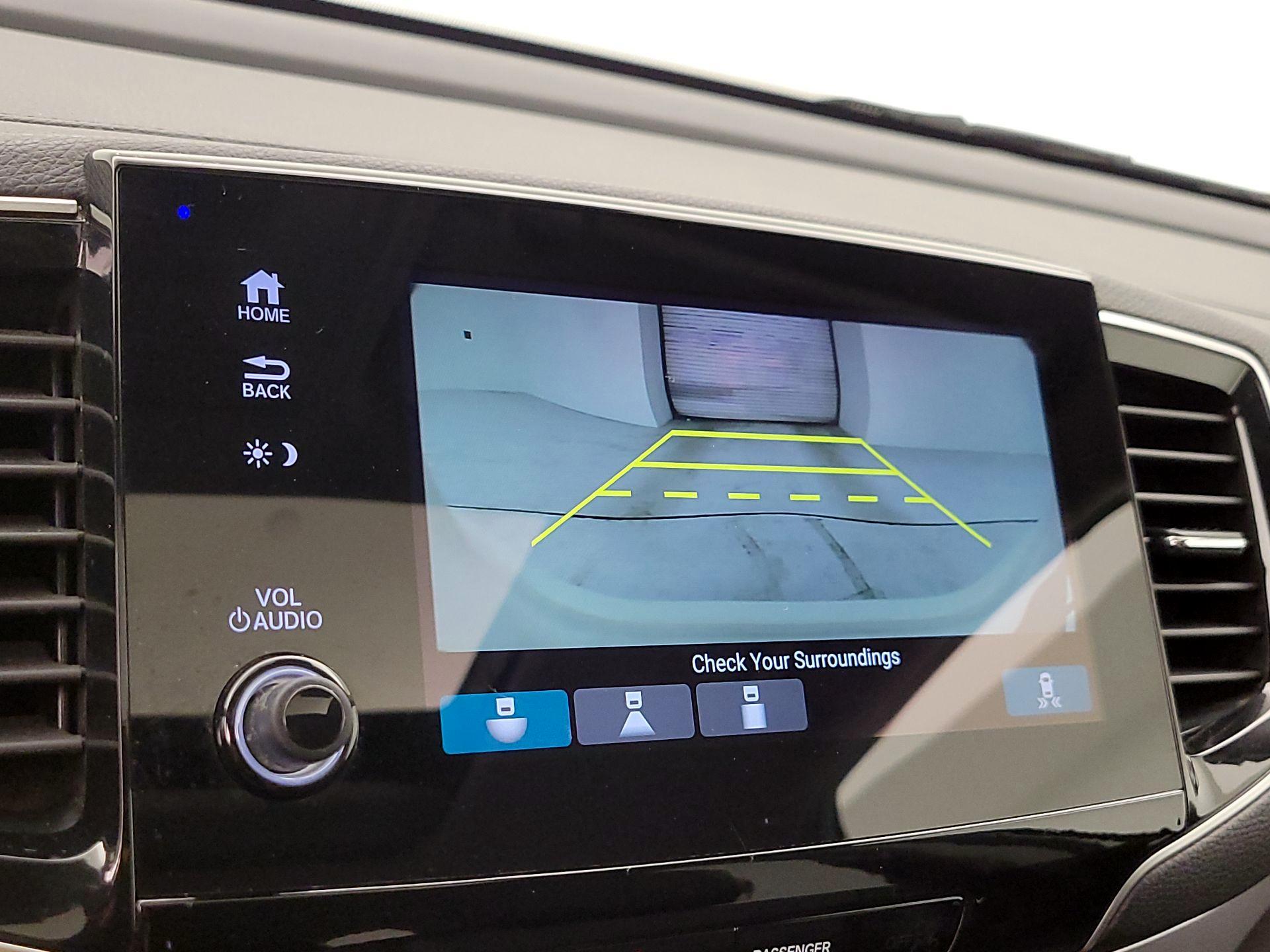 Thumbnail: 2019 Honda Pilot - 14