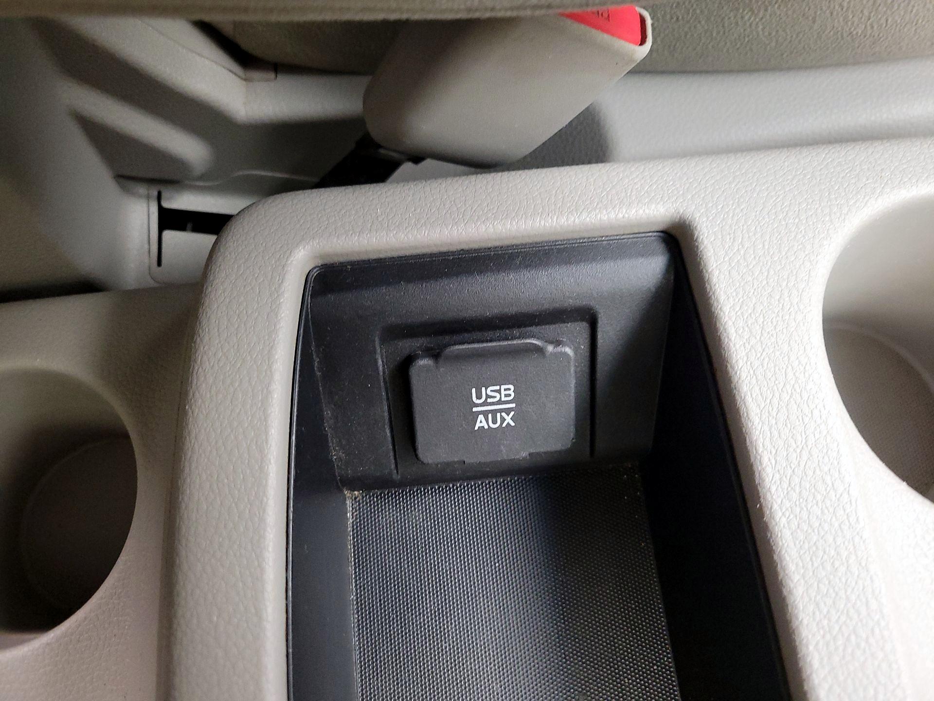 Thumbnail: 2016 Nissan Quest - 18