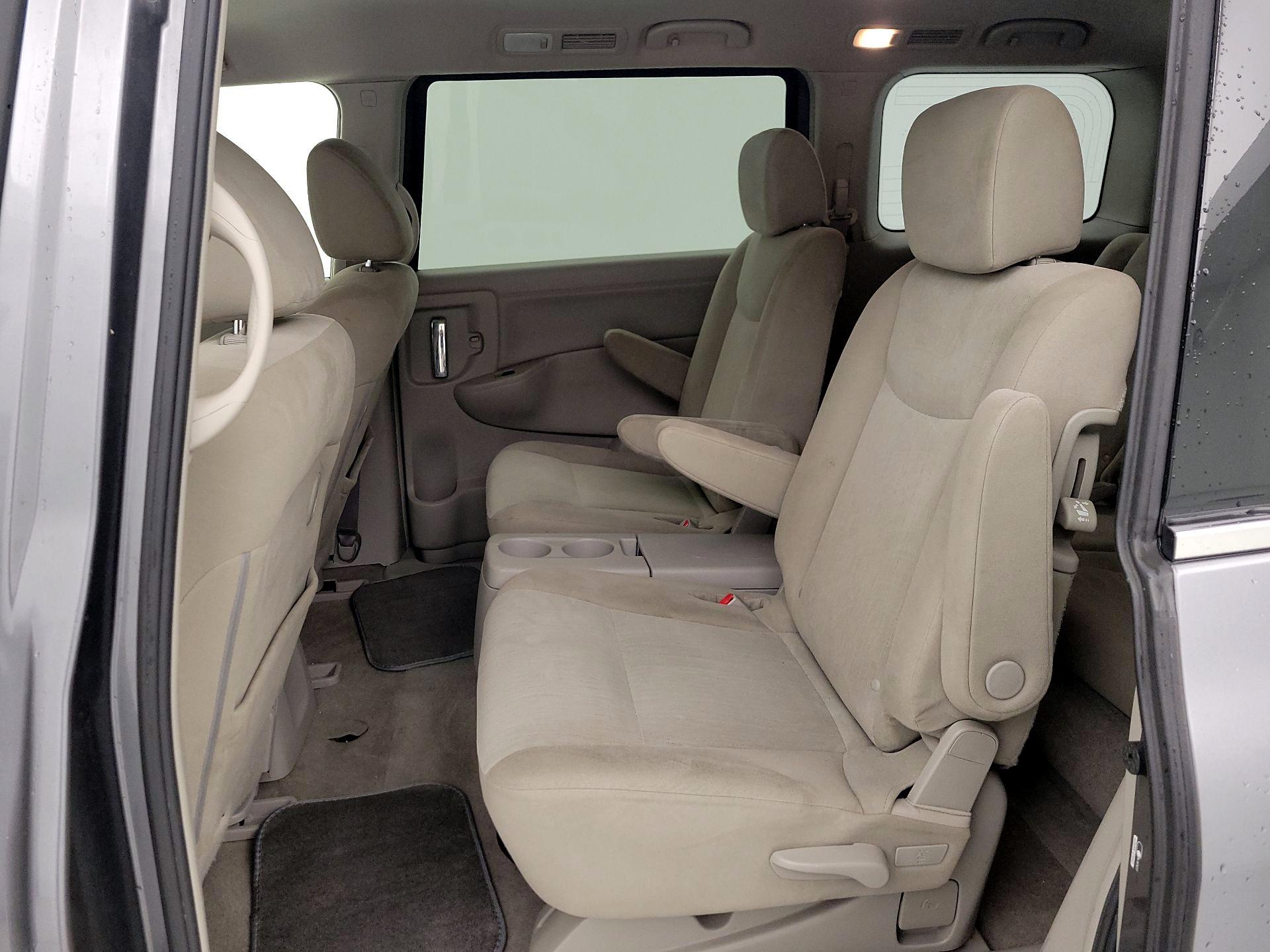 Thumbnail: 2016 Nissan Quest - 19