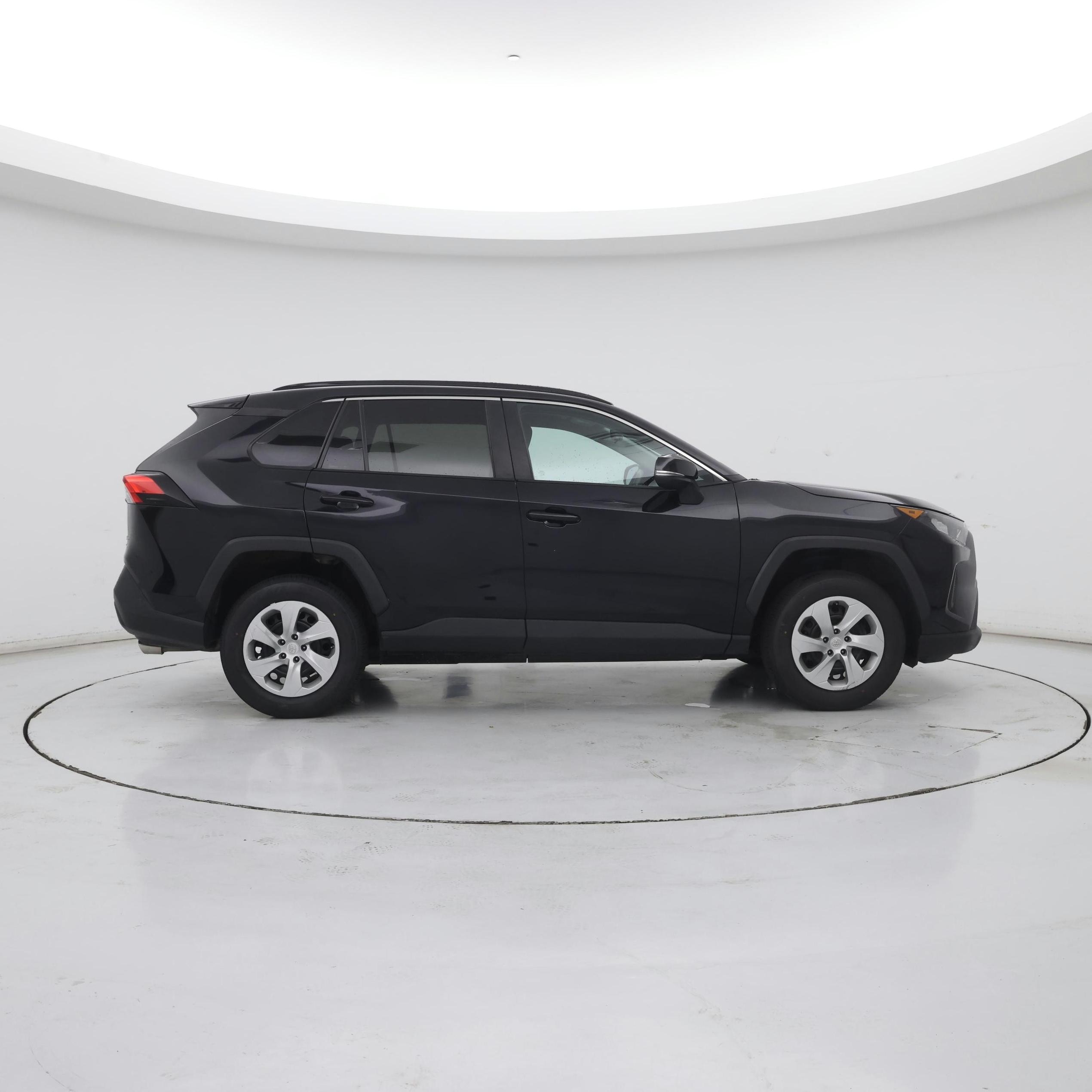 Thumbnail: 2021 Toyota RAV4 - 7