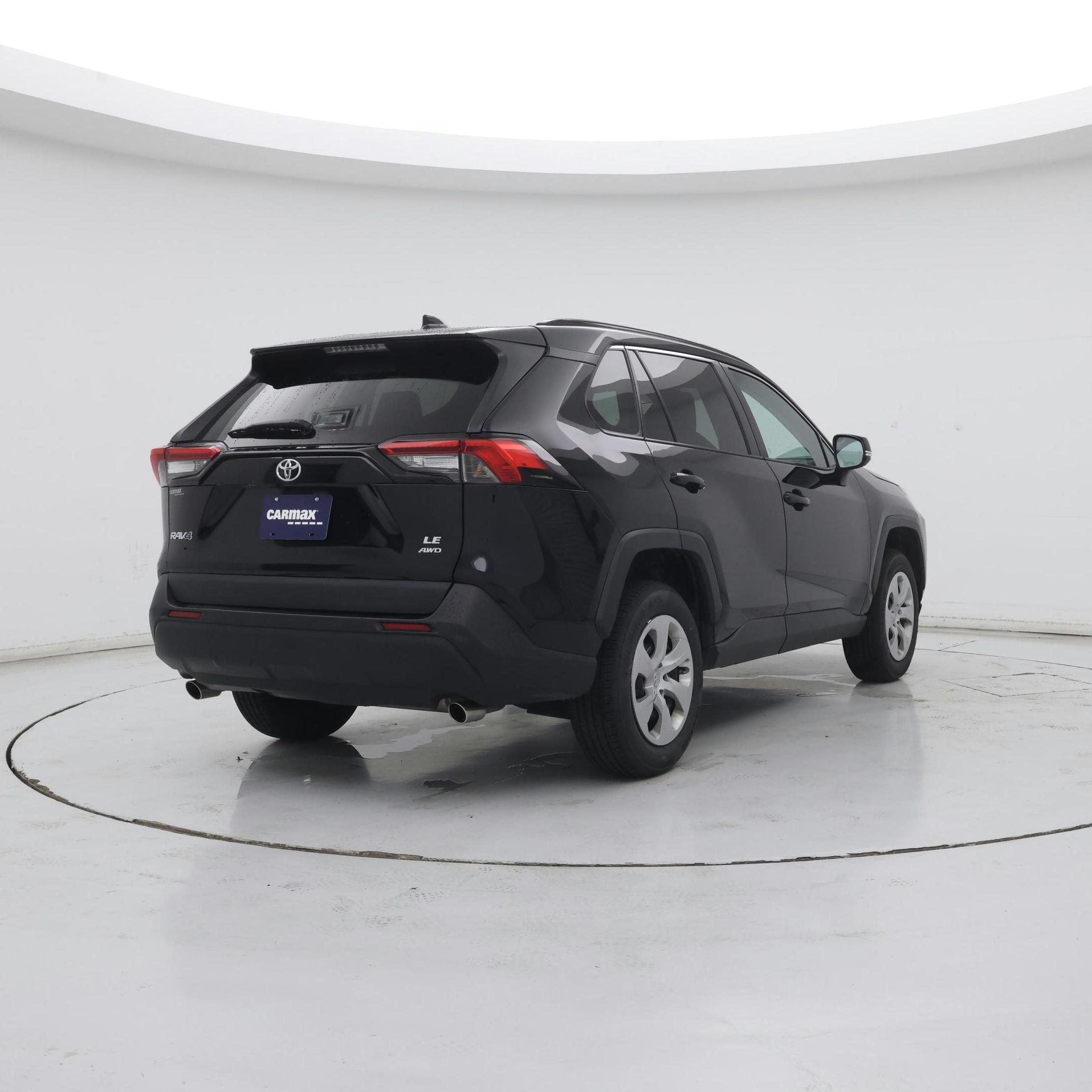 Thumbnail: 2021 Toyota RAV4 - 8