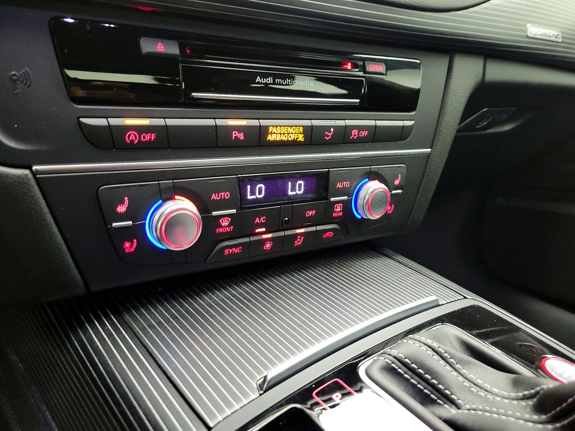 Thumbnail: 2017 Audi S7 - 15