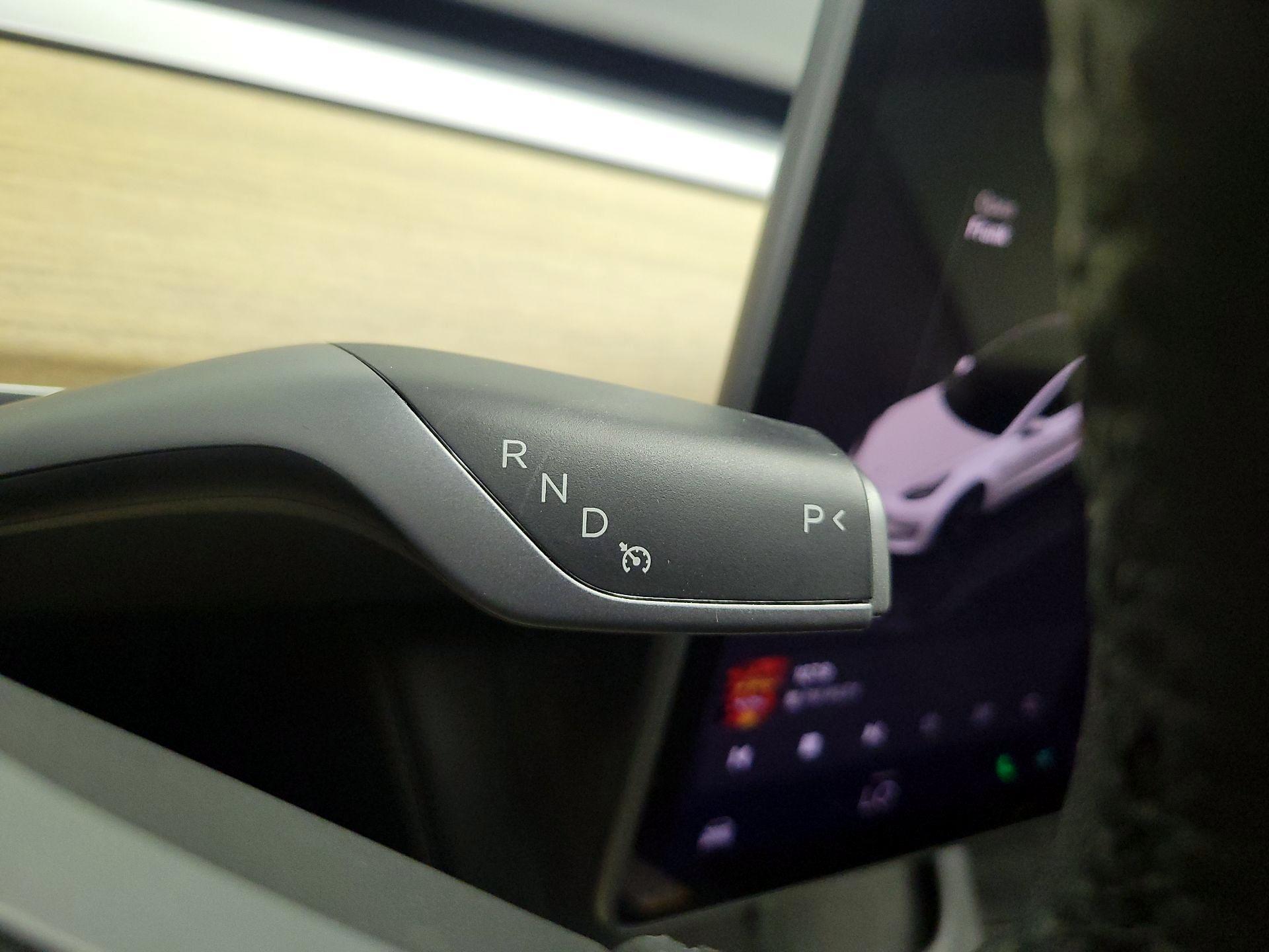 Thumbnail: 2023 Tesla Model 3 - 17