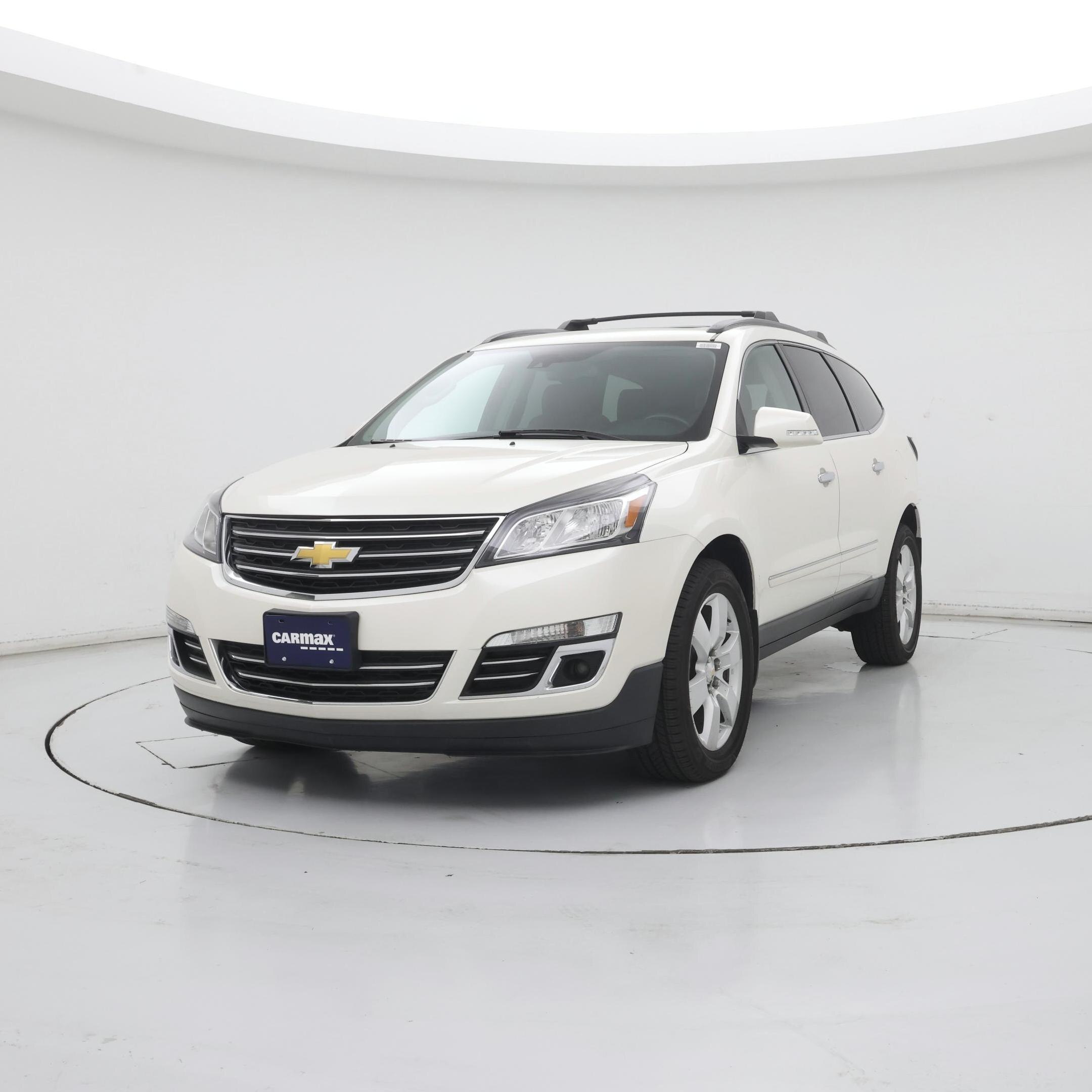 Thumbnail: 2015 Chevrolet Traverse - 4