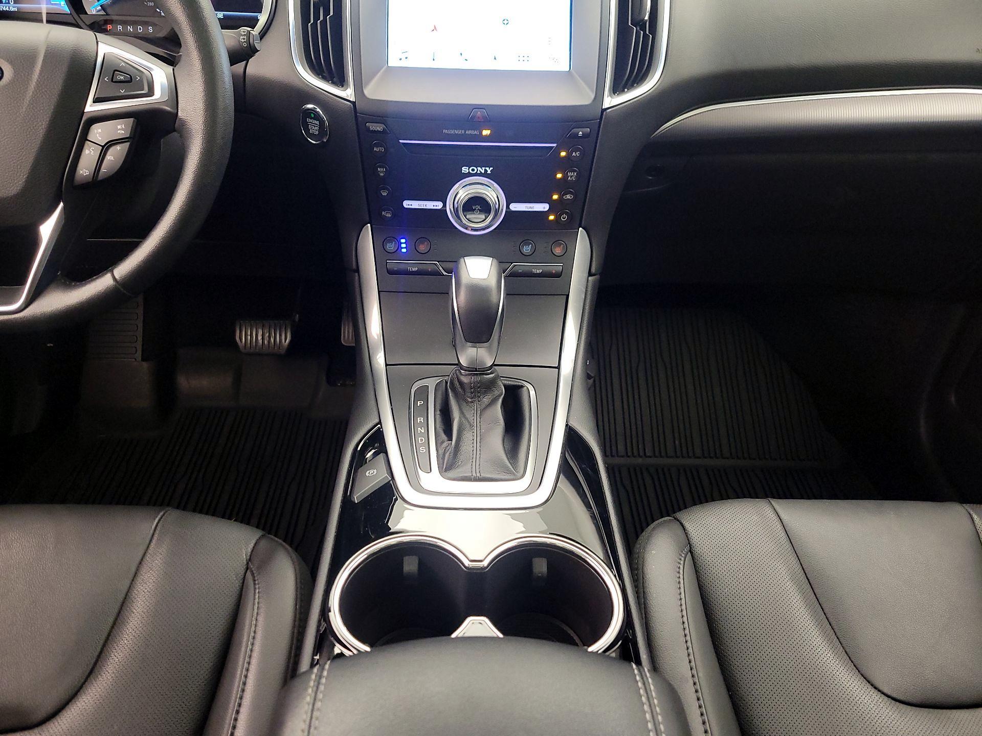 Thumbnail: 2018 Ford Edge - 18