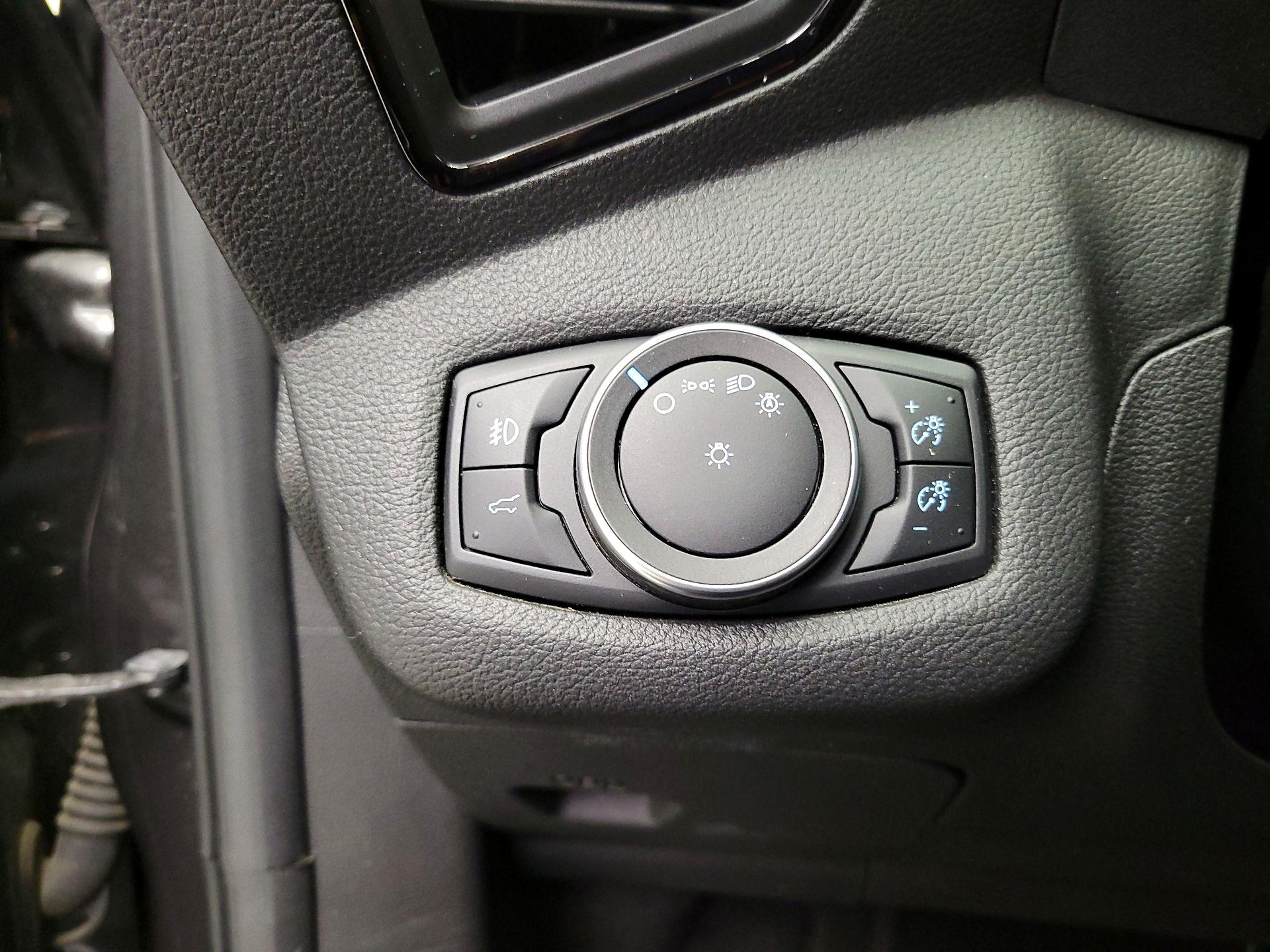 Thumbnail: 2017 Ford Escape - 13