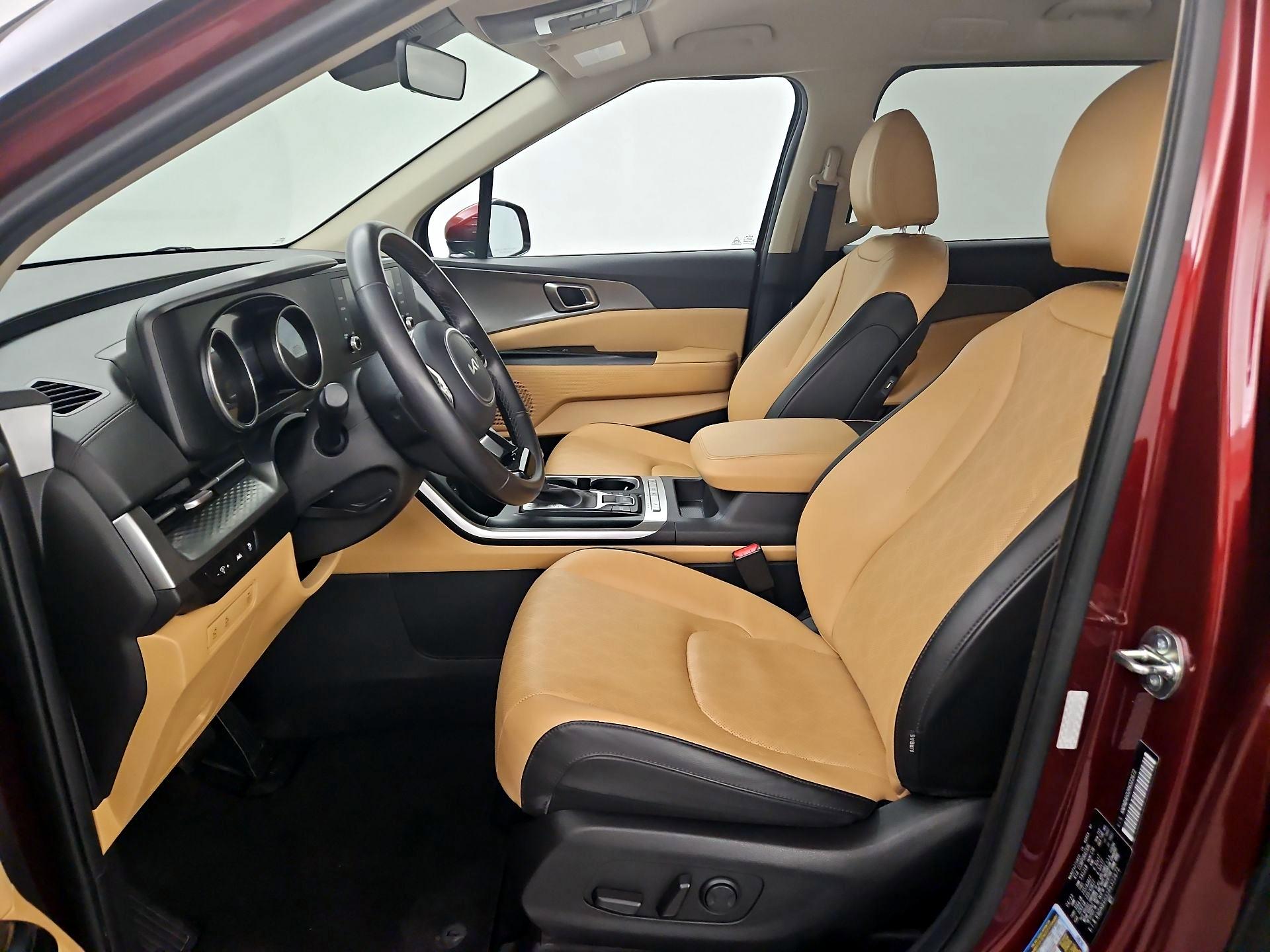 Thumbnail: 2024 Kia Carnival - 11