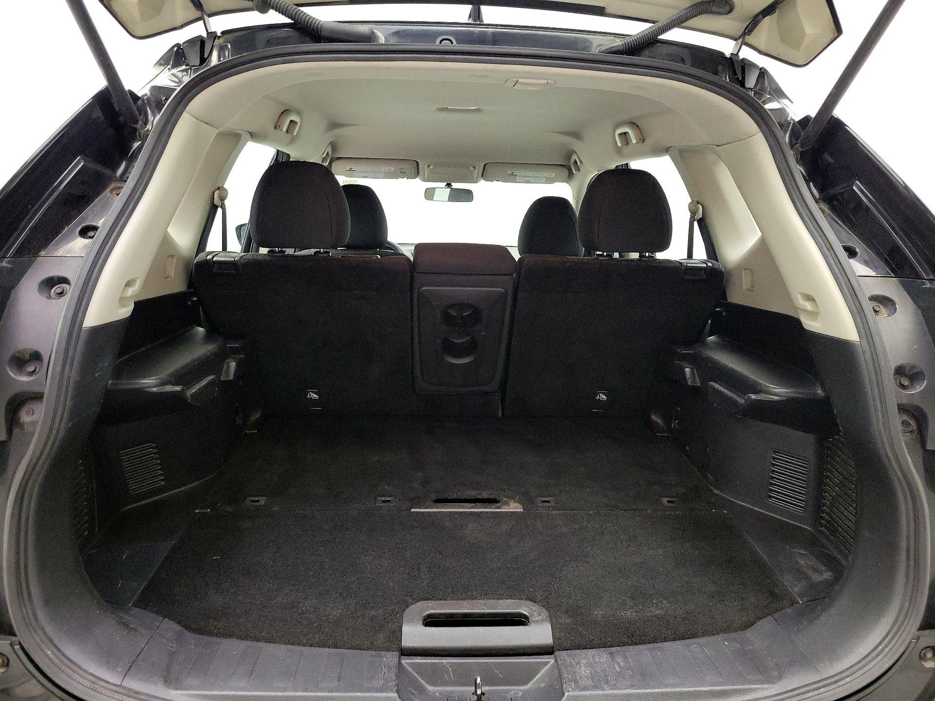 Thumbnail: 2017 Nissan Rogue - 20