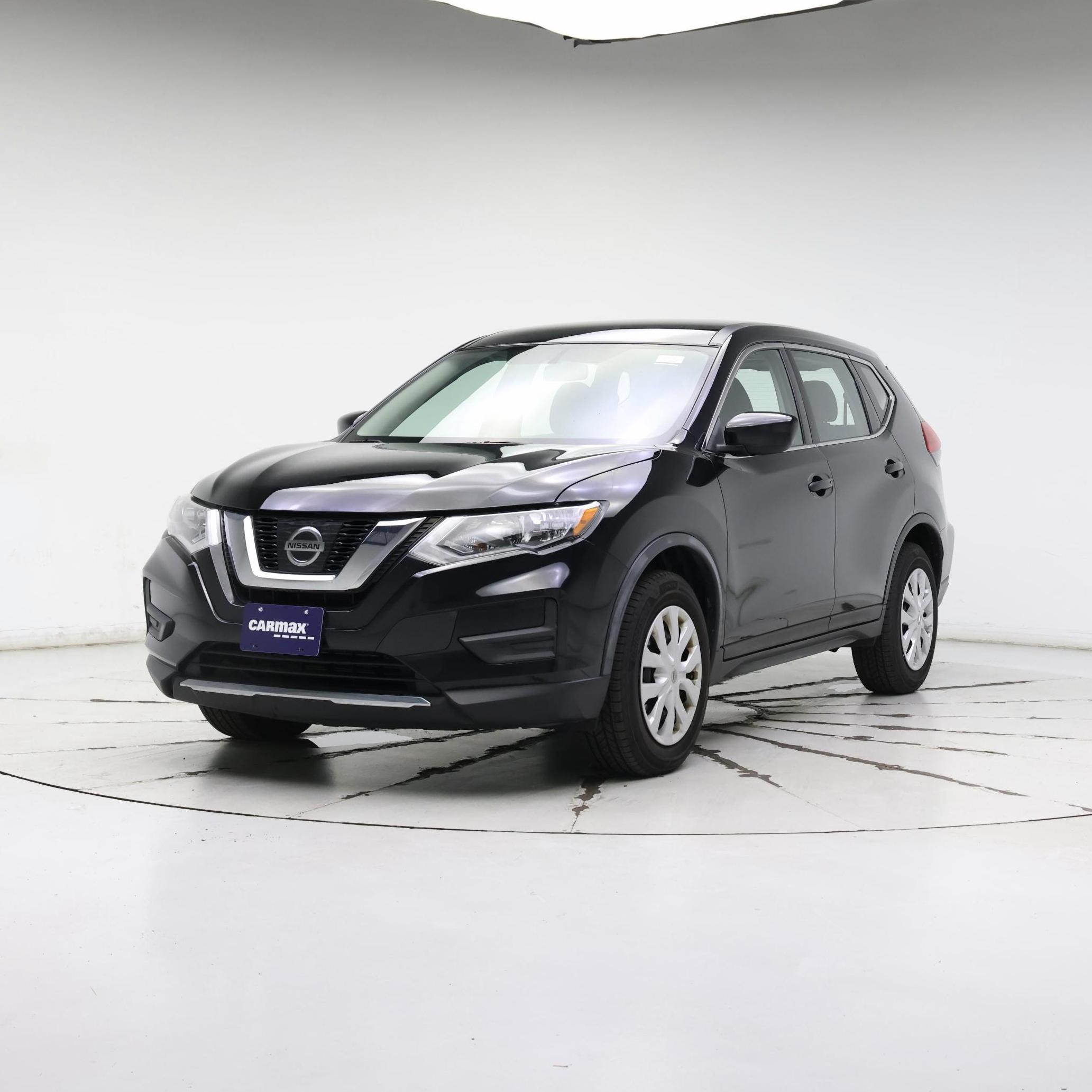 Thumbnail: 2017 Nissan Rogue - 4