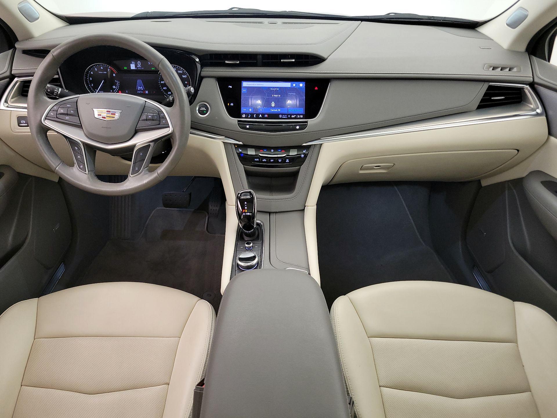 Thumbnail: 2023 Cadillac XT5 - 9