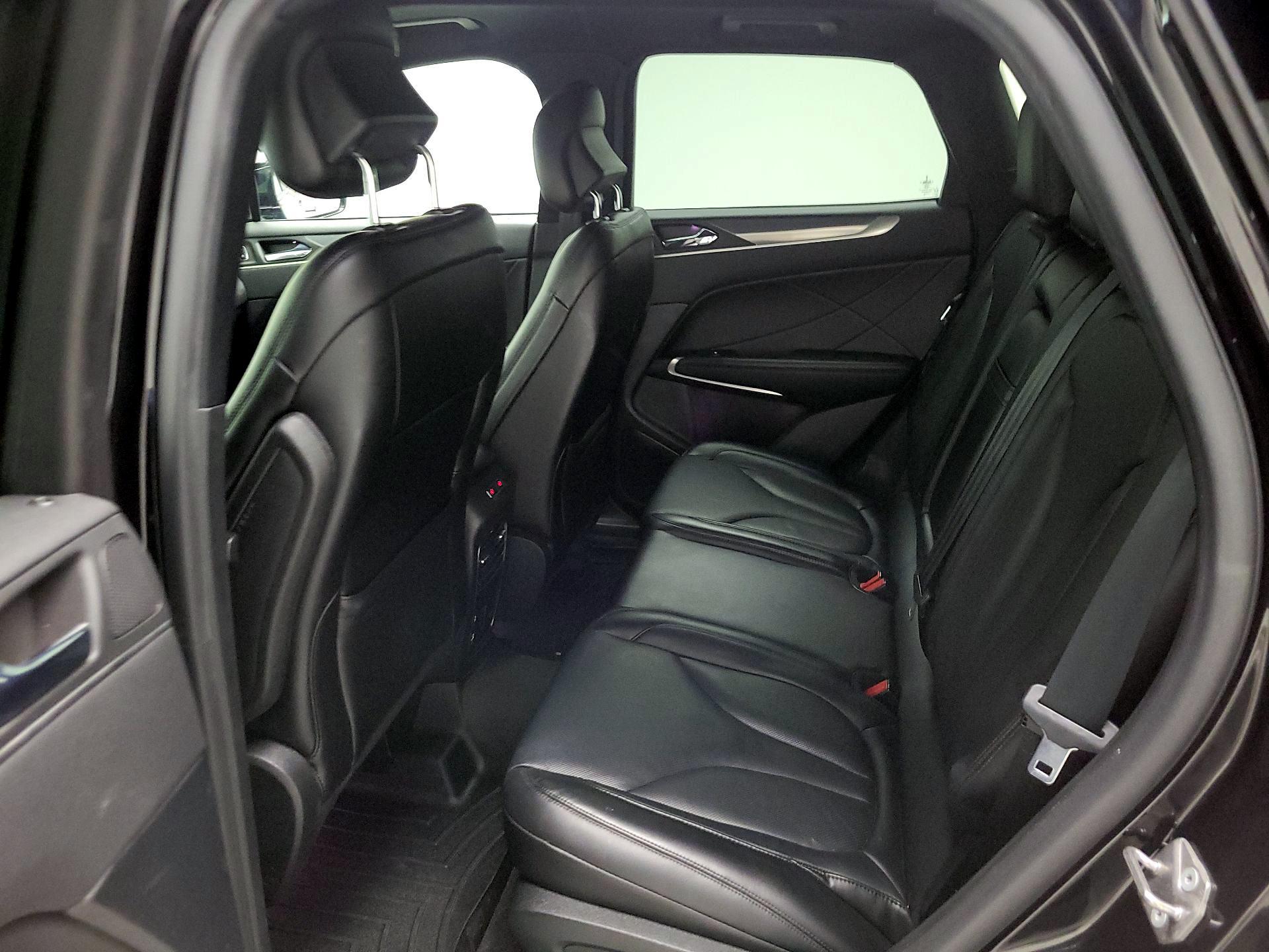 Thumbnail: 2019 Lincoln MKC - 17