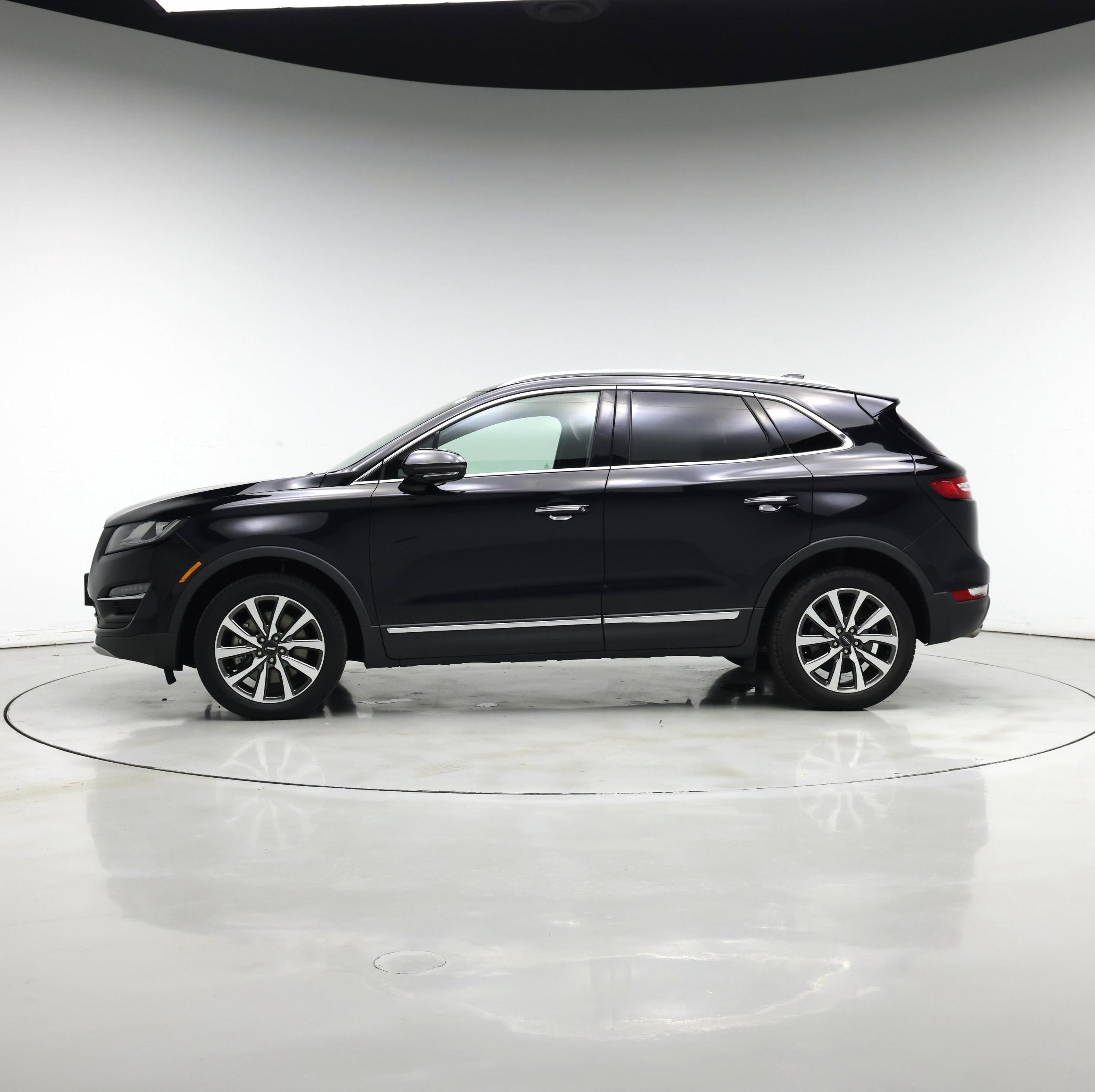 Thumbnail: 2019 Lincoln MKC - 3