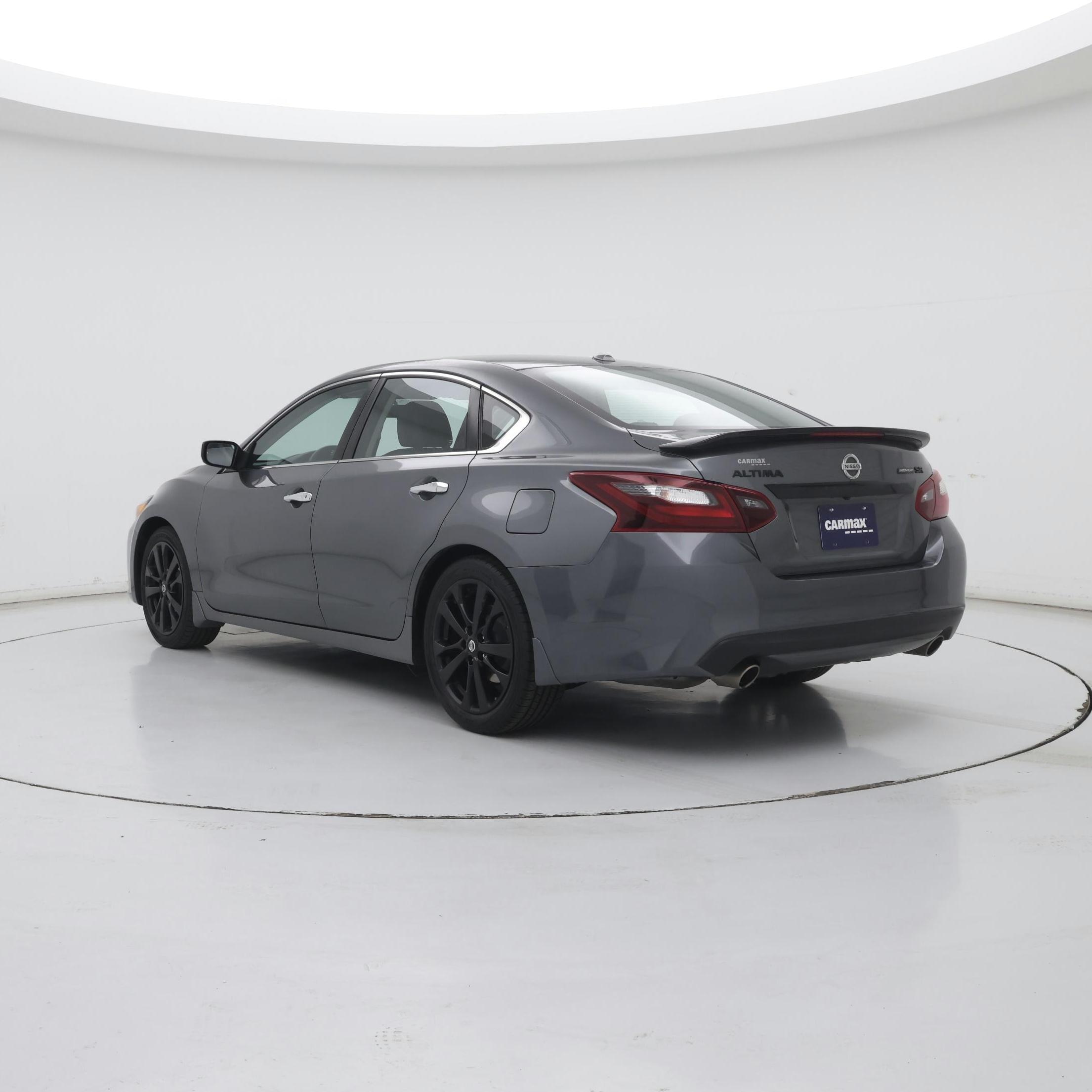 Thumbnail: 2018 Nissan Altima - 2