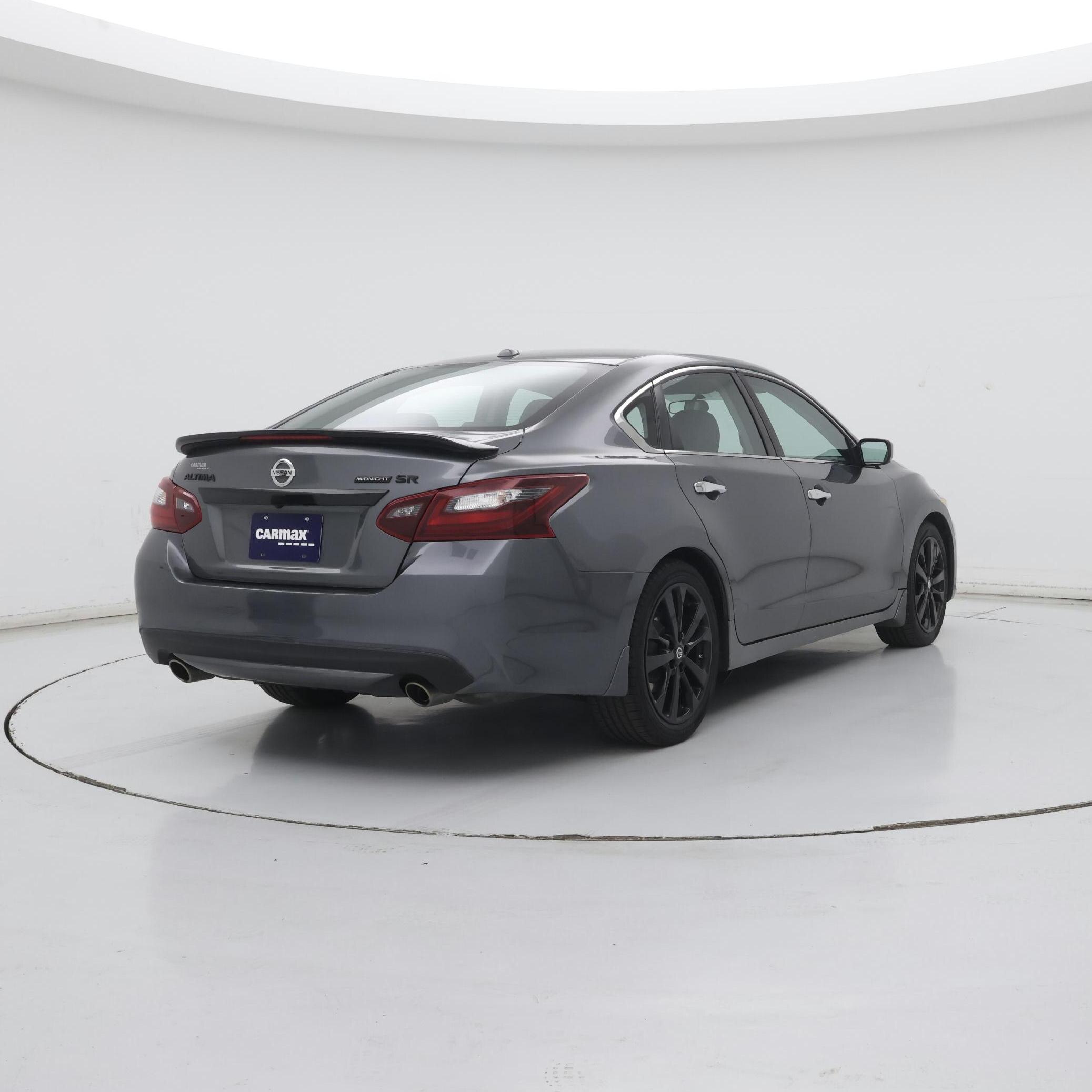 Thumbnail: 2018 Nissan Altima - 8