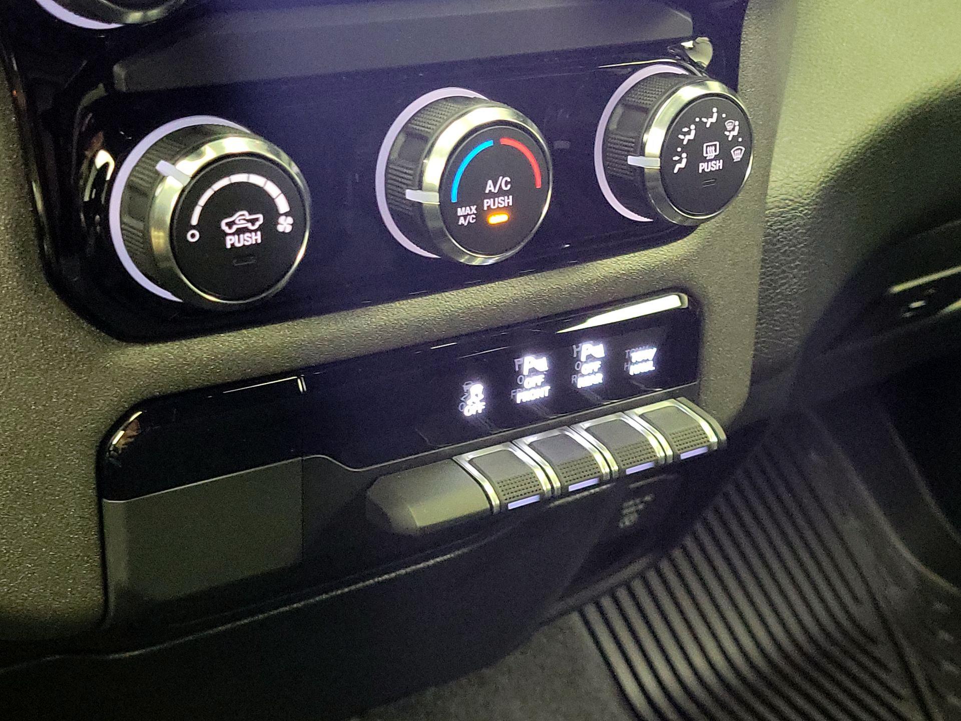 Thumbnail: 2025 RAM 1500 - 16