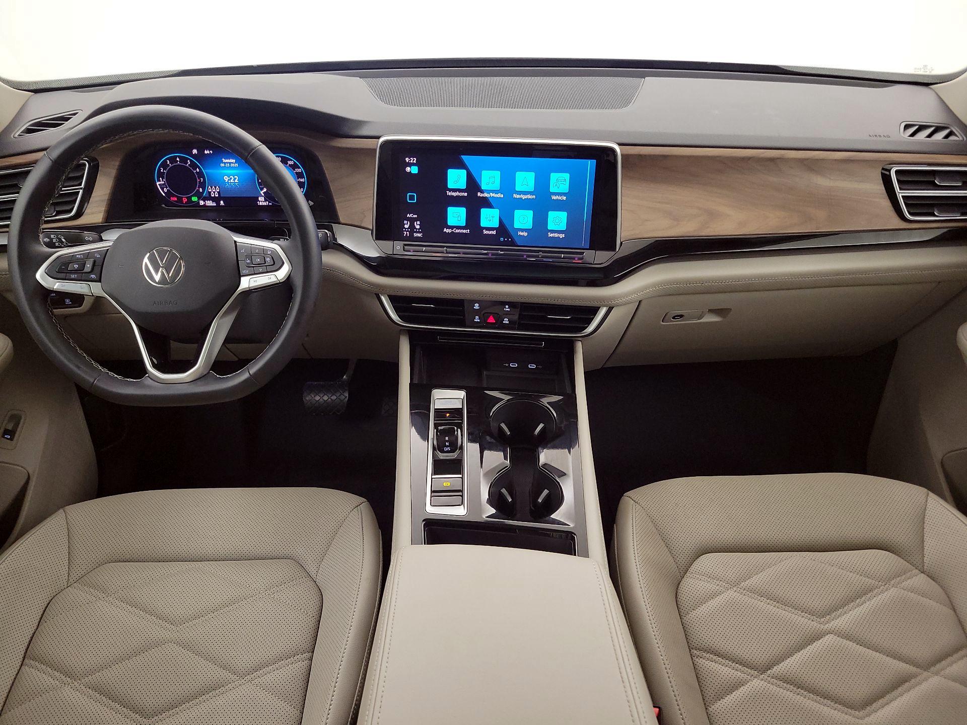 Thumbnail: 2024 Volkswagen Atlas - 9