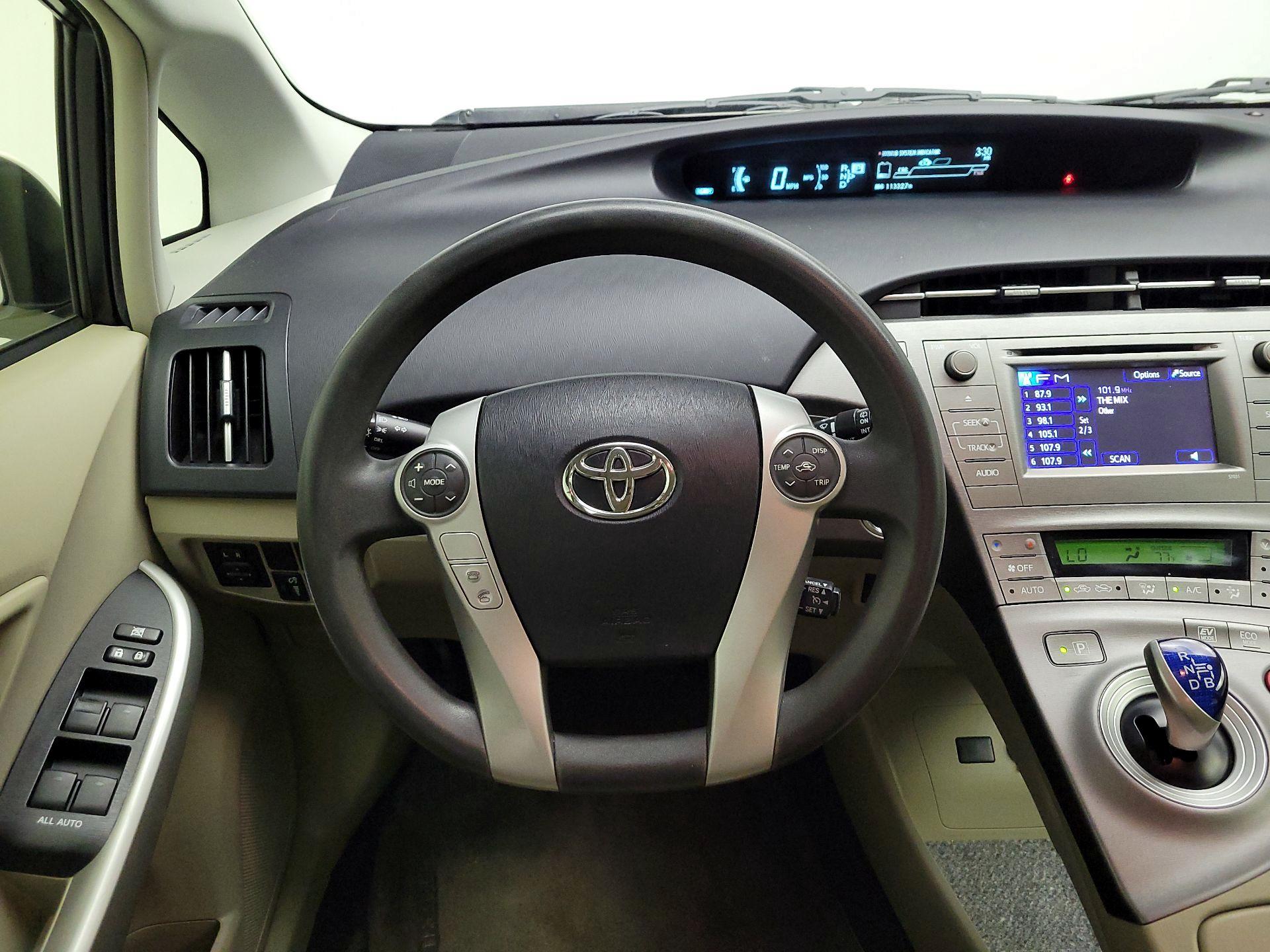 Thumbnail: 2014 Toyota Prius - 10