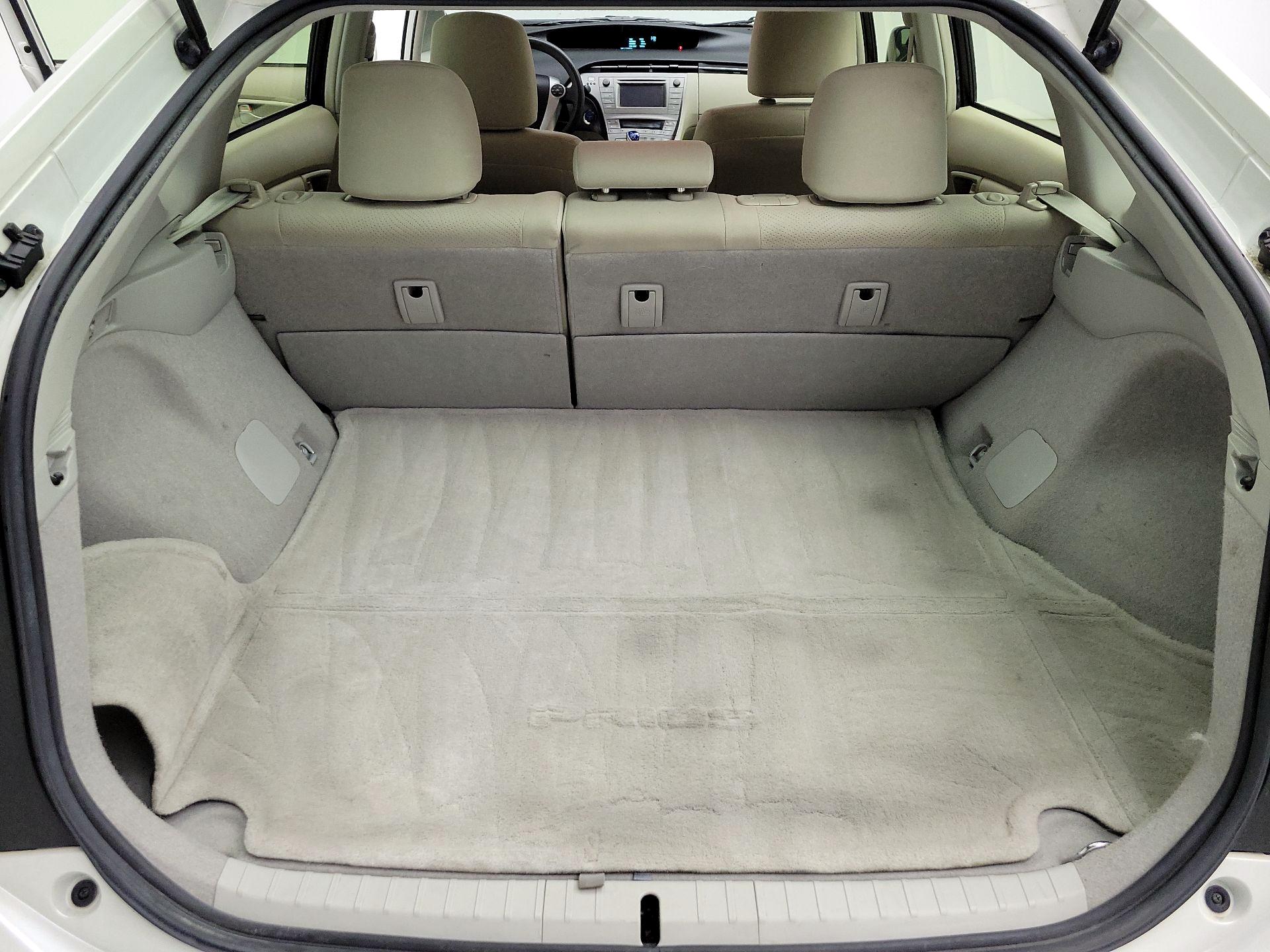 Thumbnail: 2014 Toyota Prius - 19
