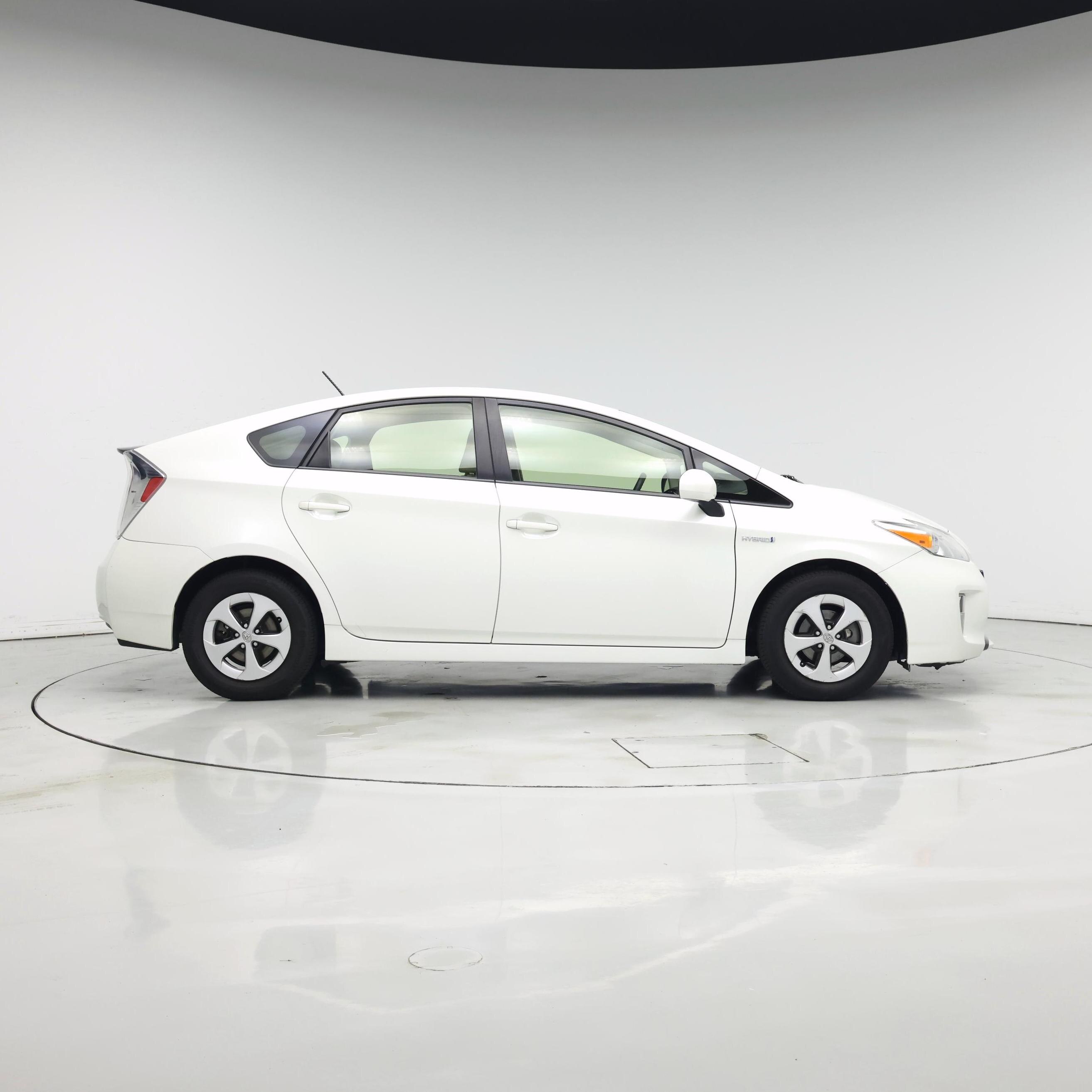 Thumbnail: 2014 Toyota Prius - 7