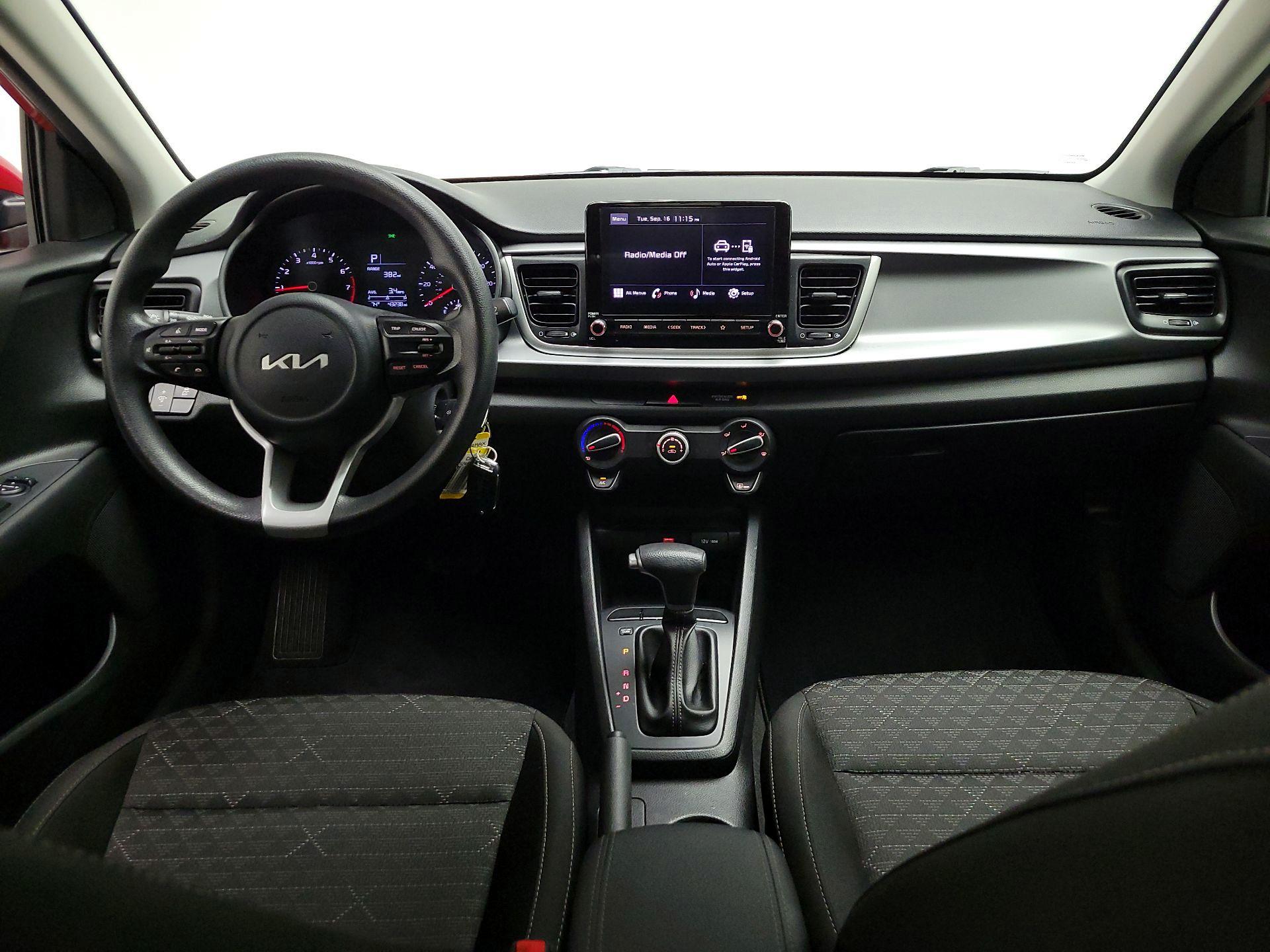 Thumbnail: 2022 Kia Rio - 9