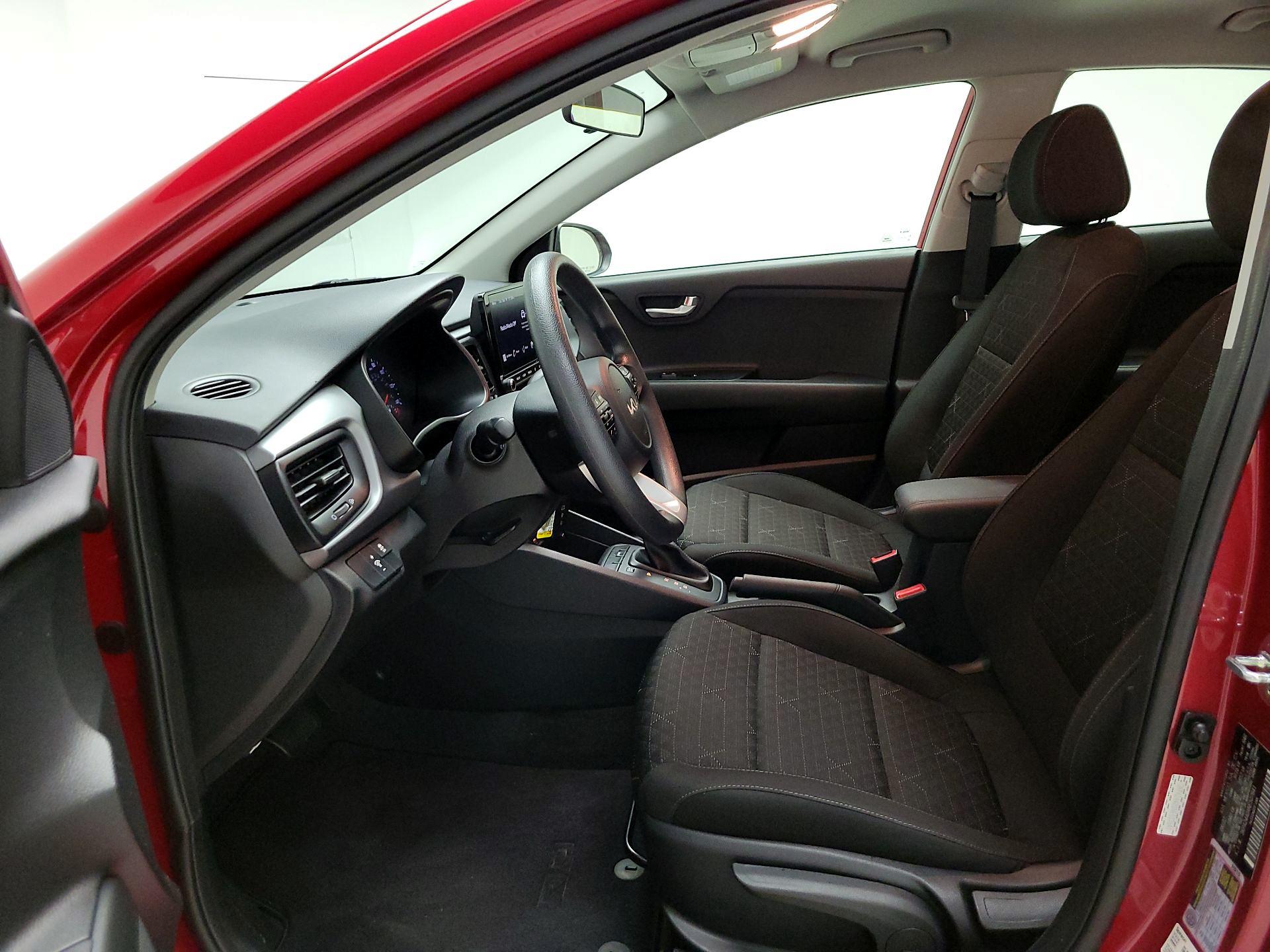 Thumbnail: 2022 Kia Rio - 11