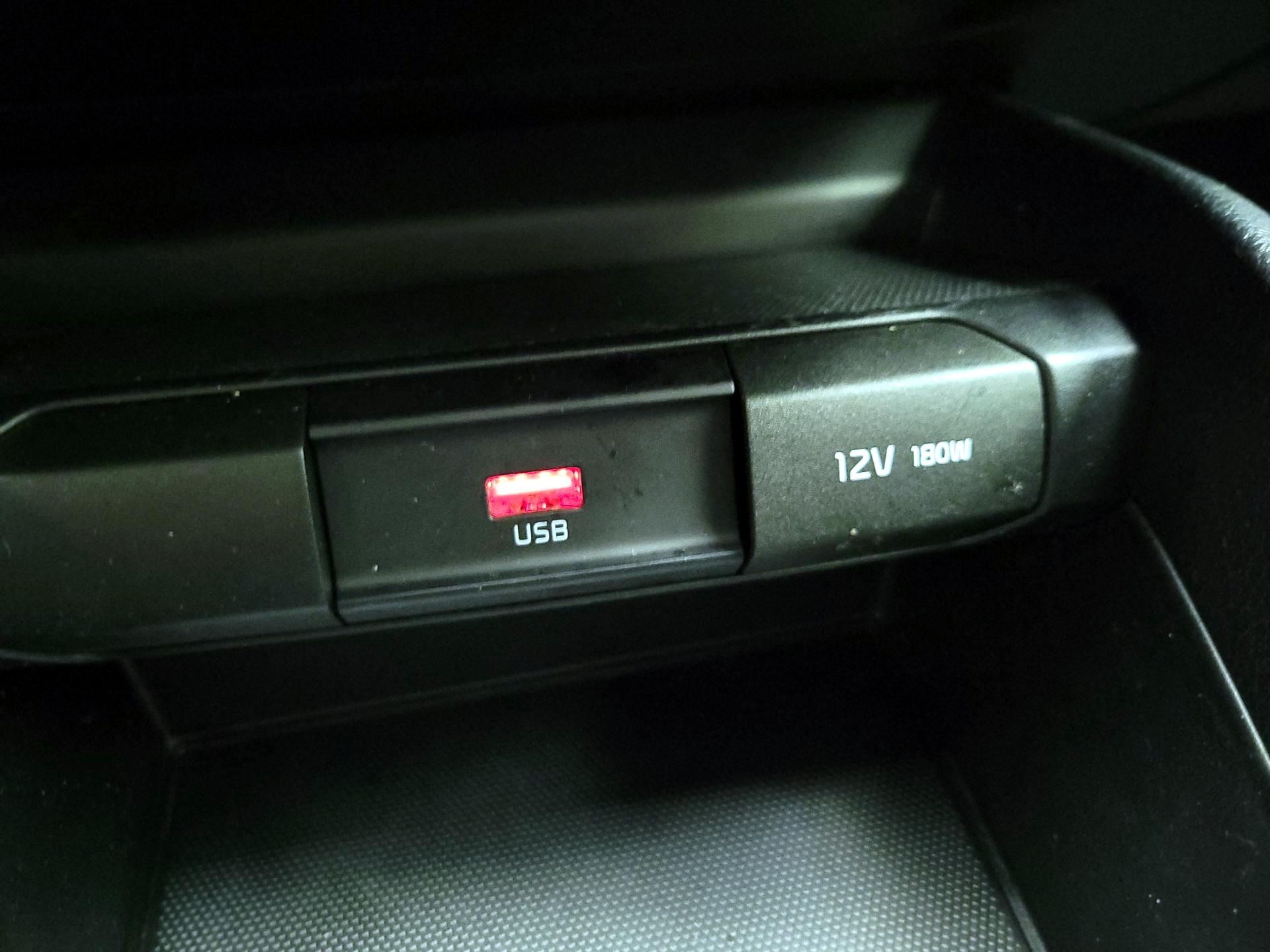 Thumbnail: 2022 Kia Rio - 17