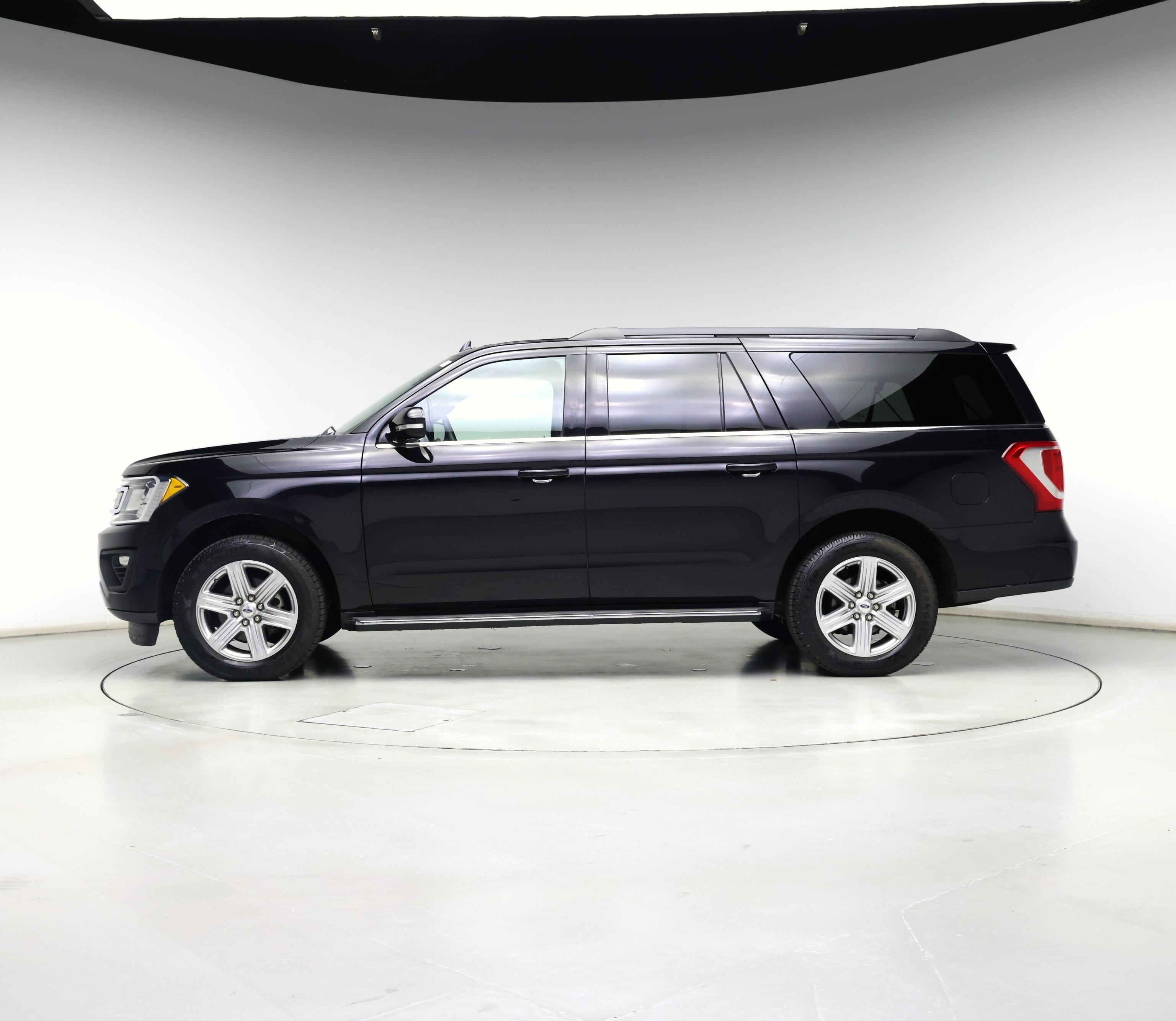 Thumbnail: 2019 Ford Expedition - 3