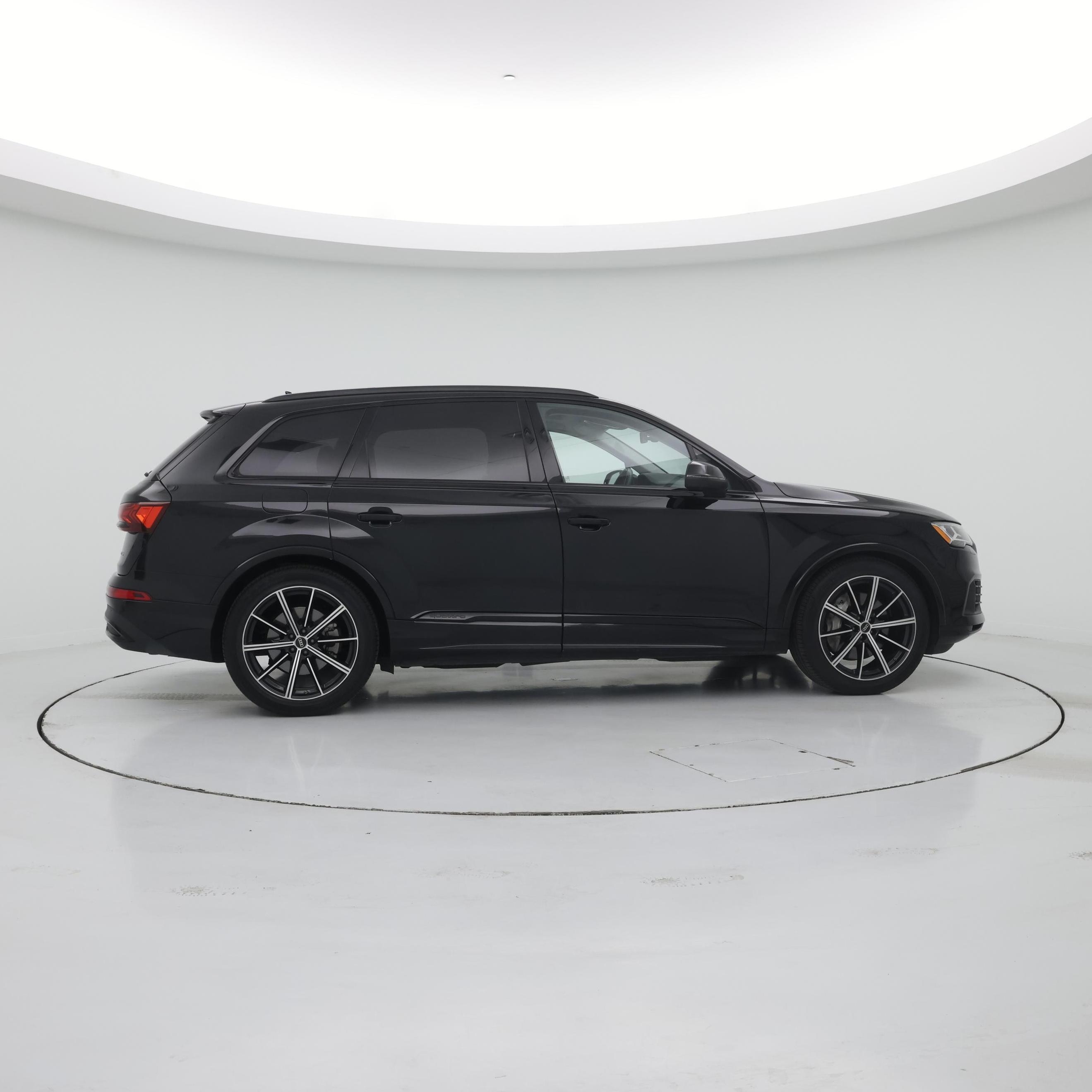 Thumbnail: 2023 Audi Q7 - 7