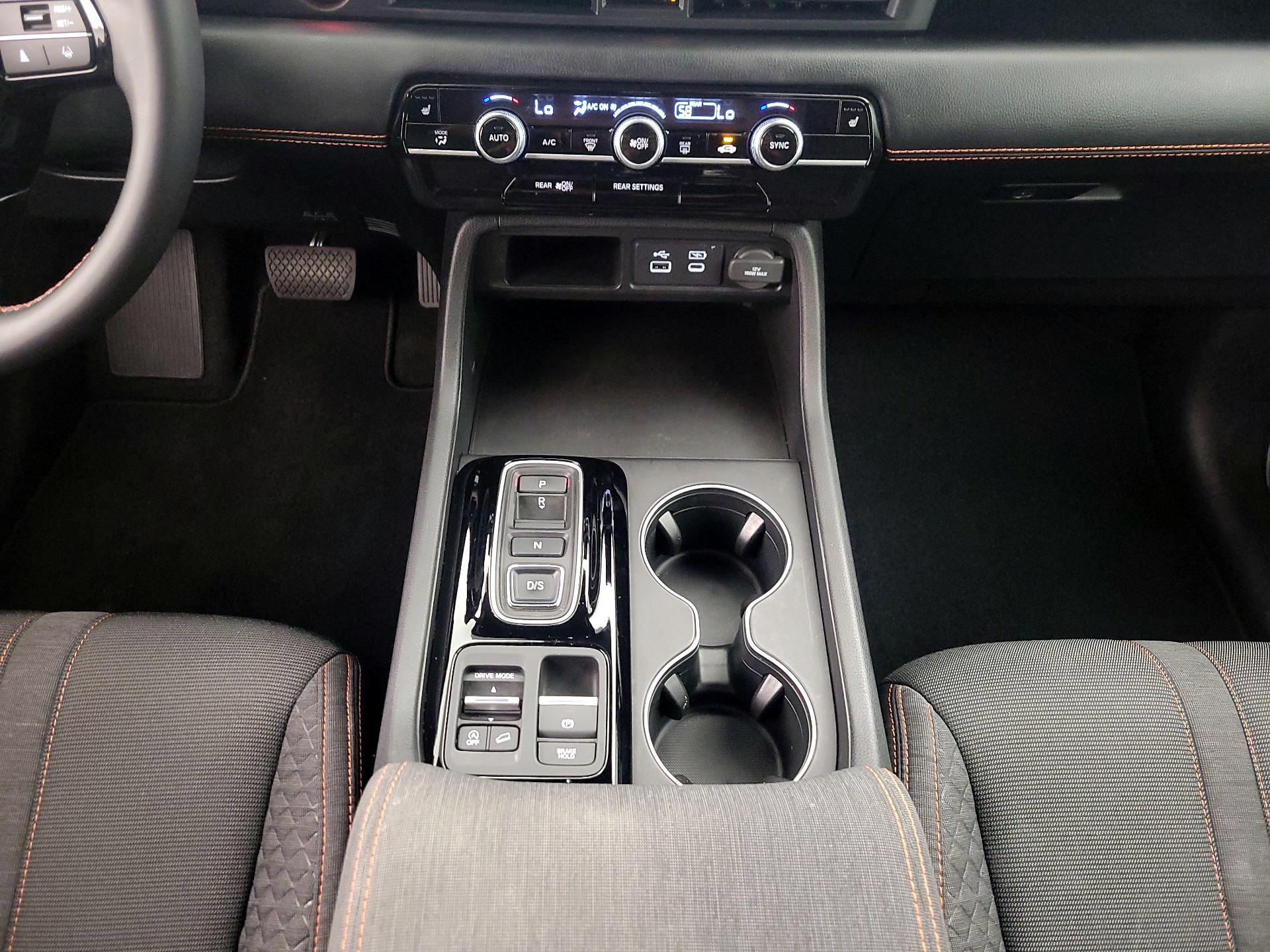 Thumbnail: 2024 Honda Pilot - 17