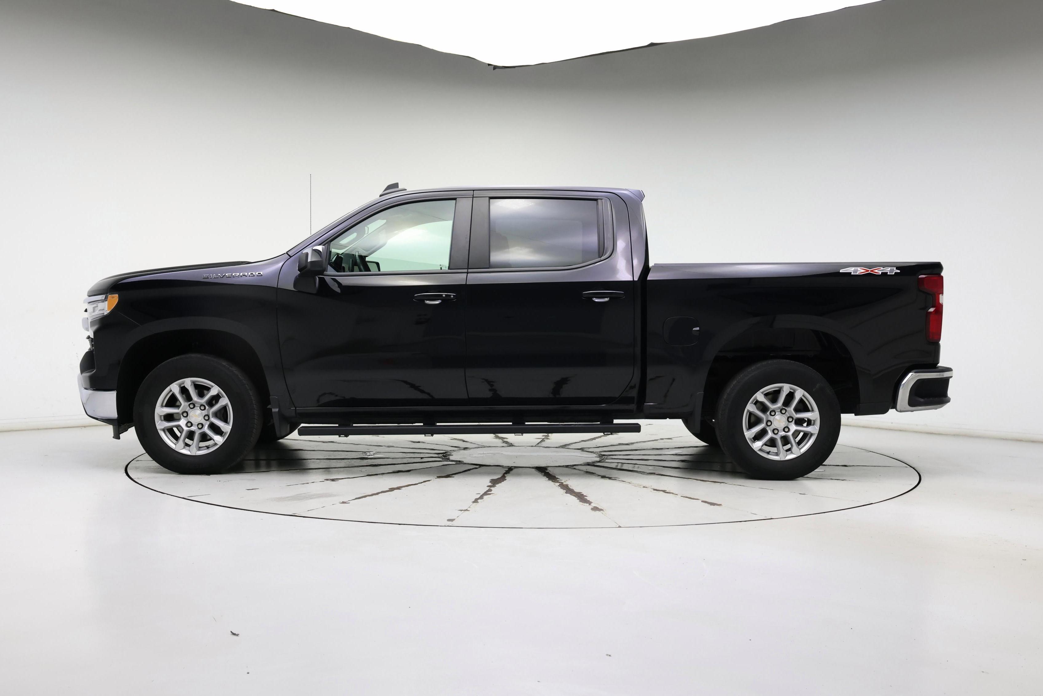 Thumbnail: 2022 Chevrolet Silverado 1500 - 3