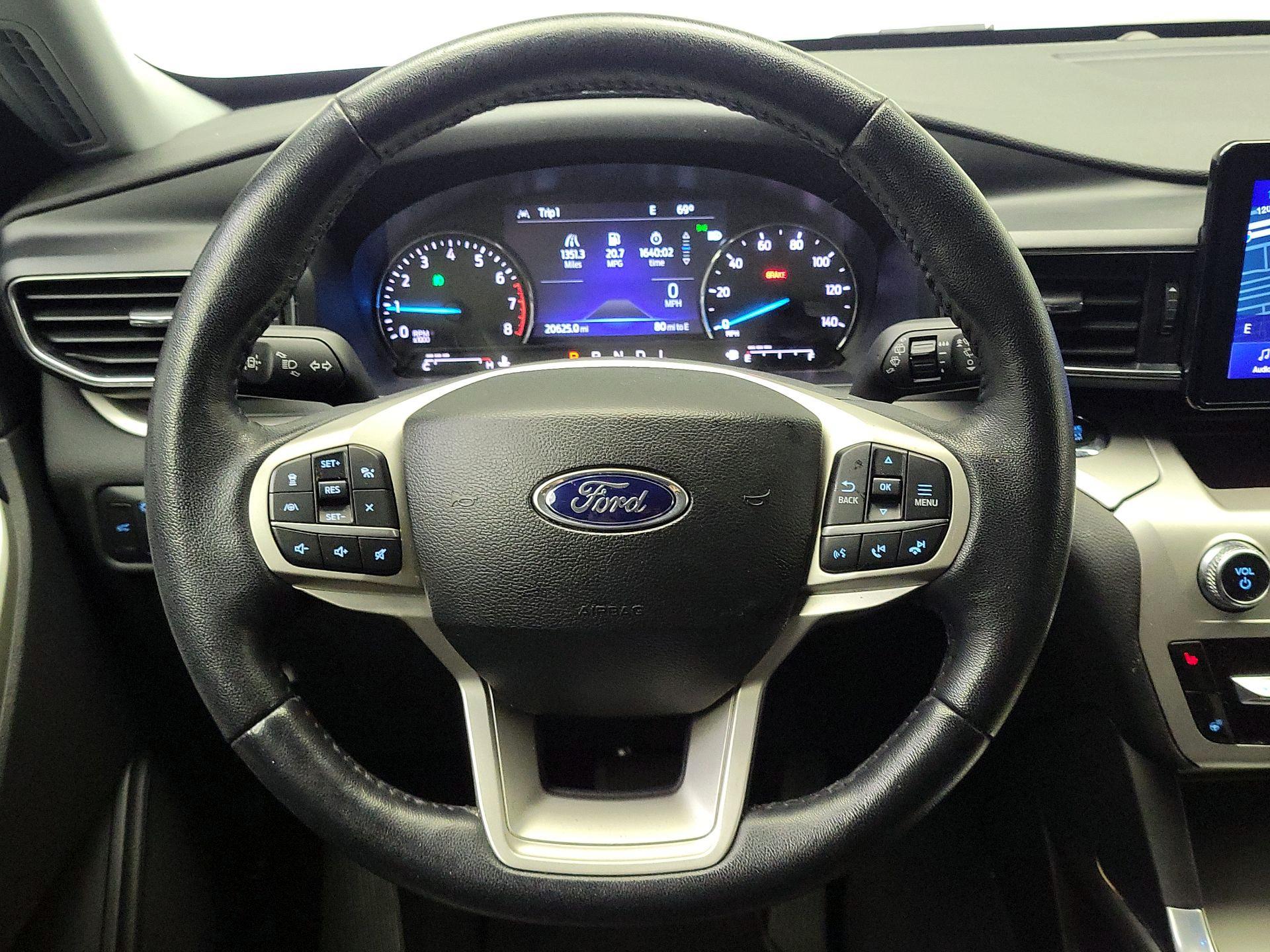 Thumbnail: 2022 Ford Explorer - 10