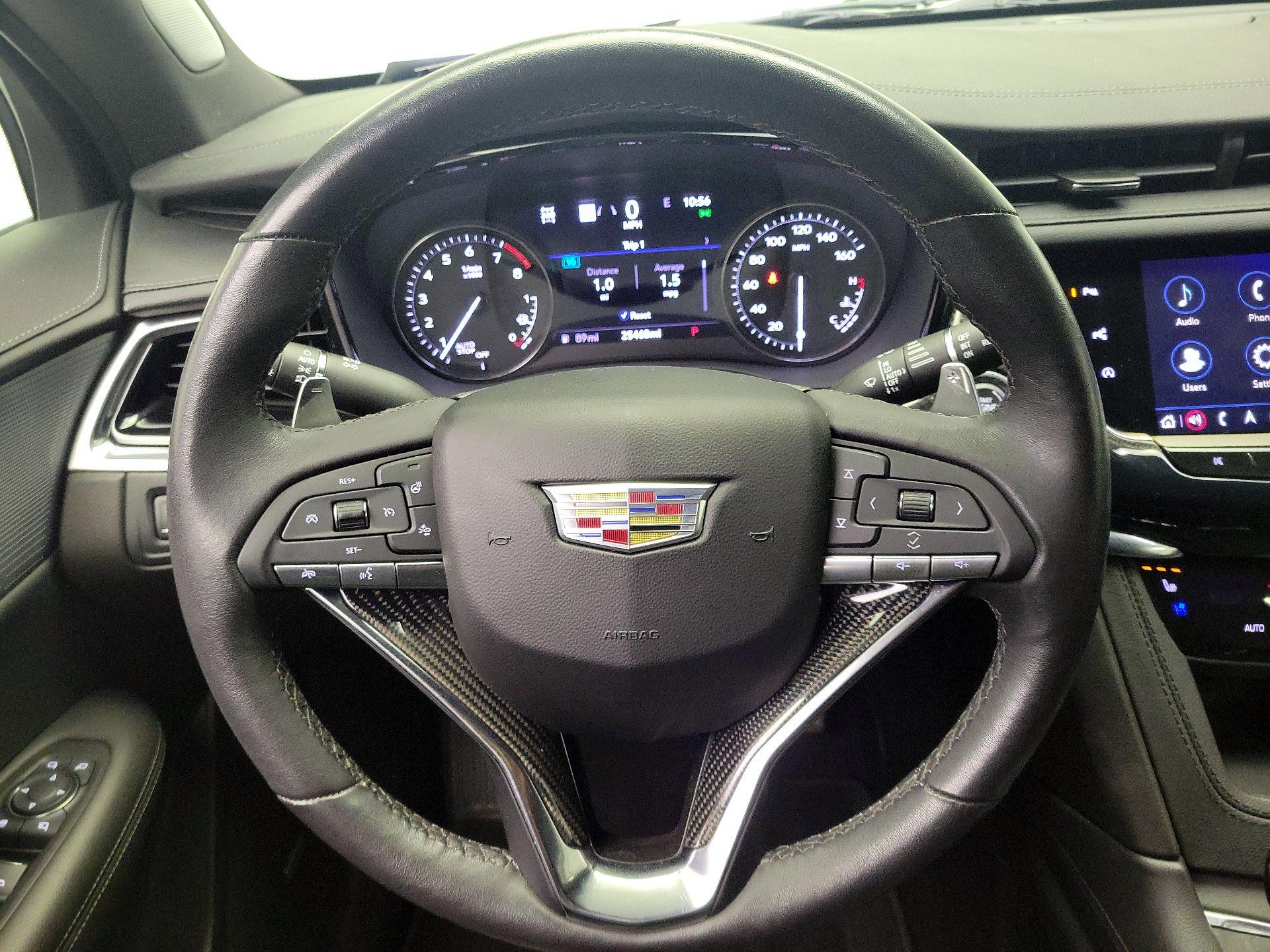 Thumbnail: 2023 Cadillac XT6 - 10