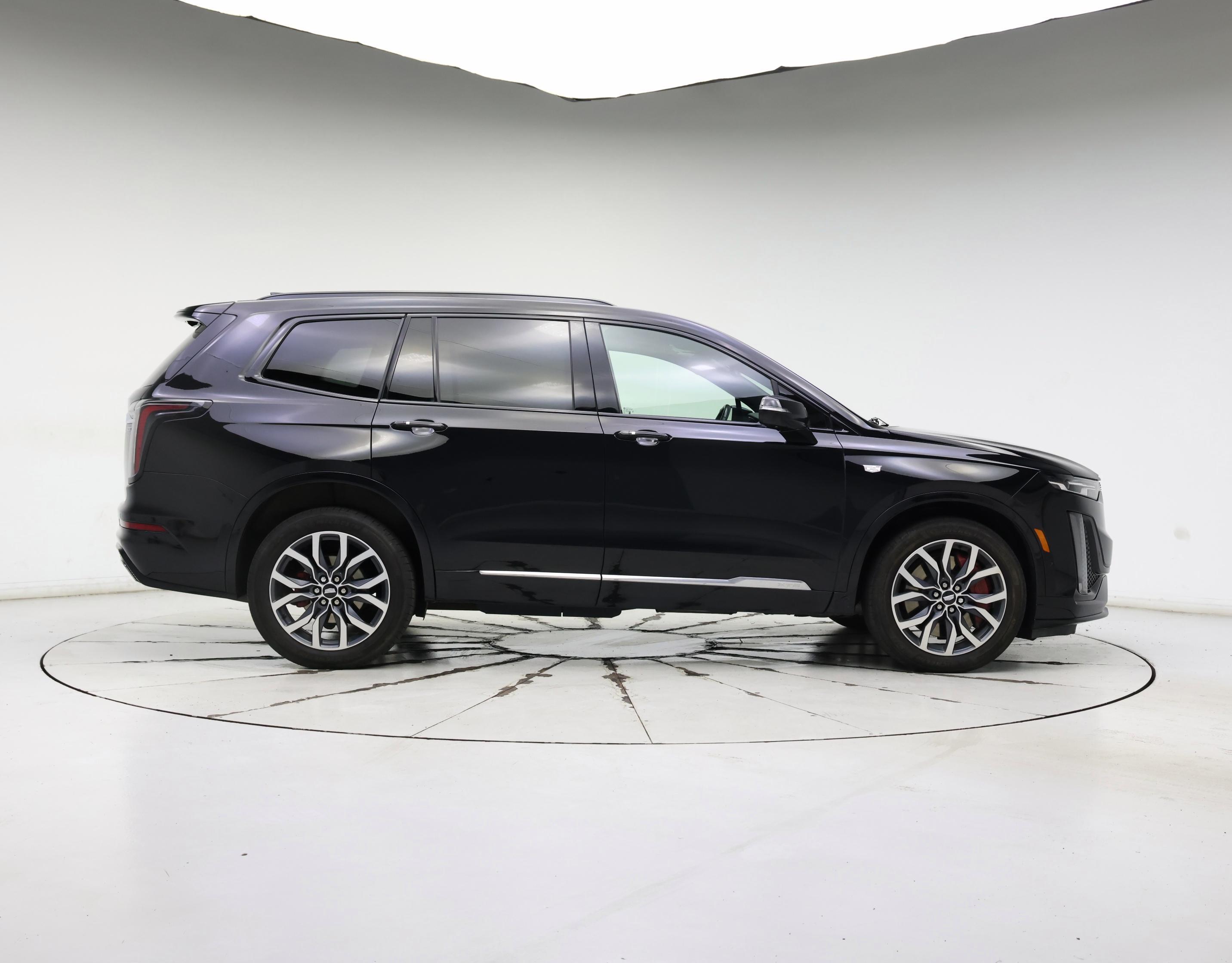 Thumbnail: 2023 Cadillac XT6 - 7