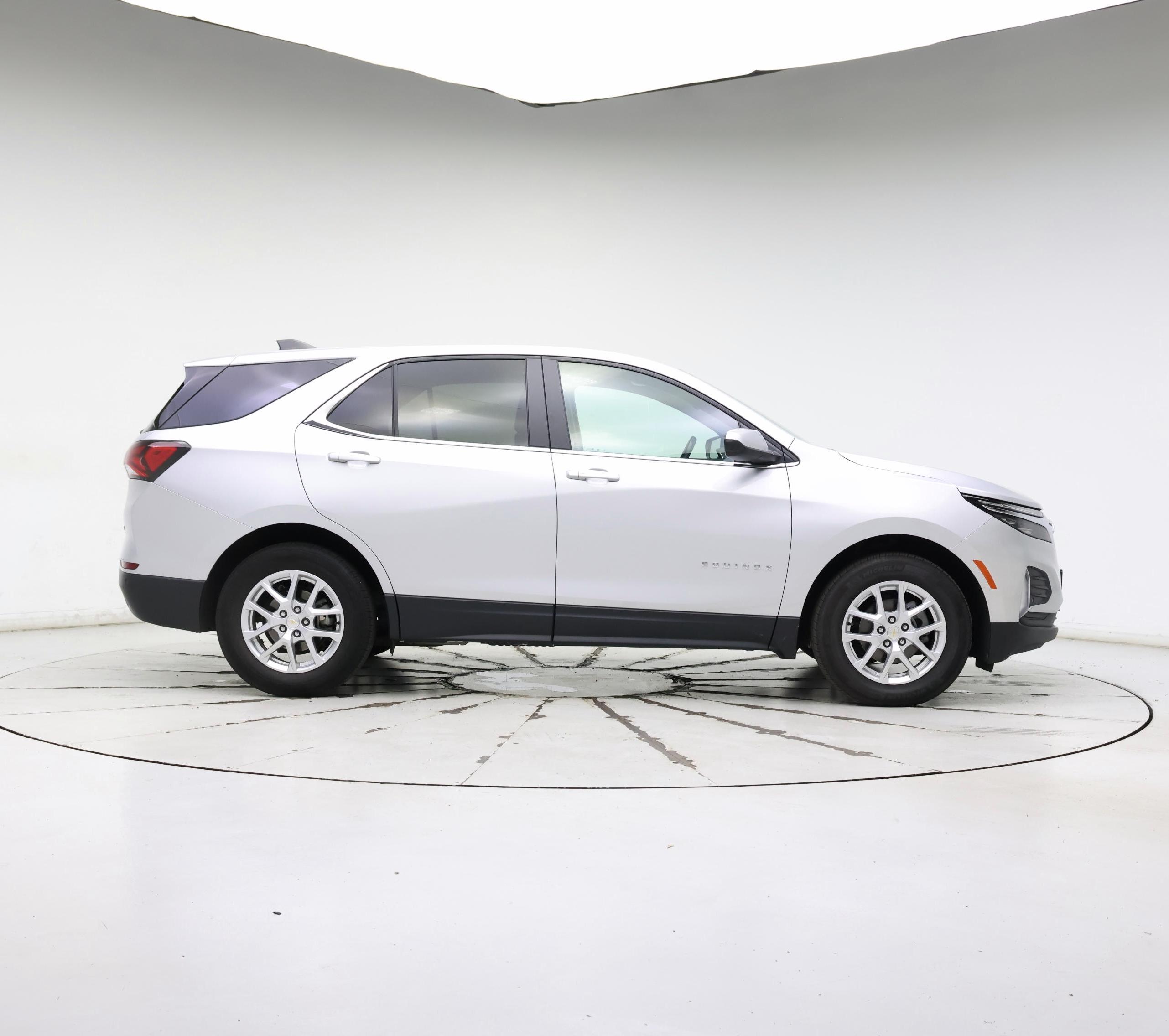 Thumbnail: 2022 Chevrolet Equinox - 7