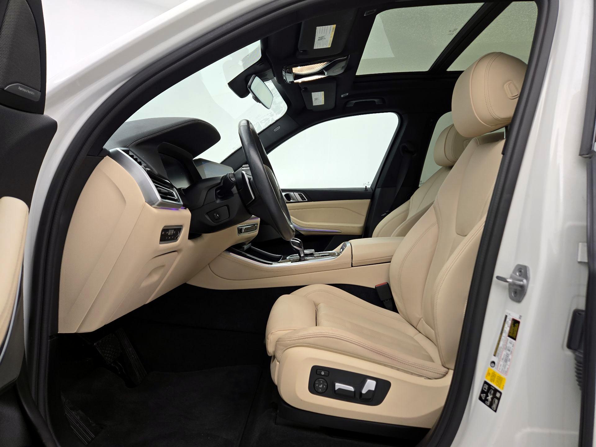 Thumbnail: 2021 BMW X5 - 11