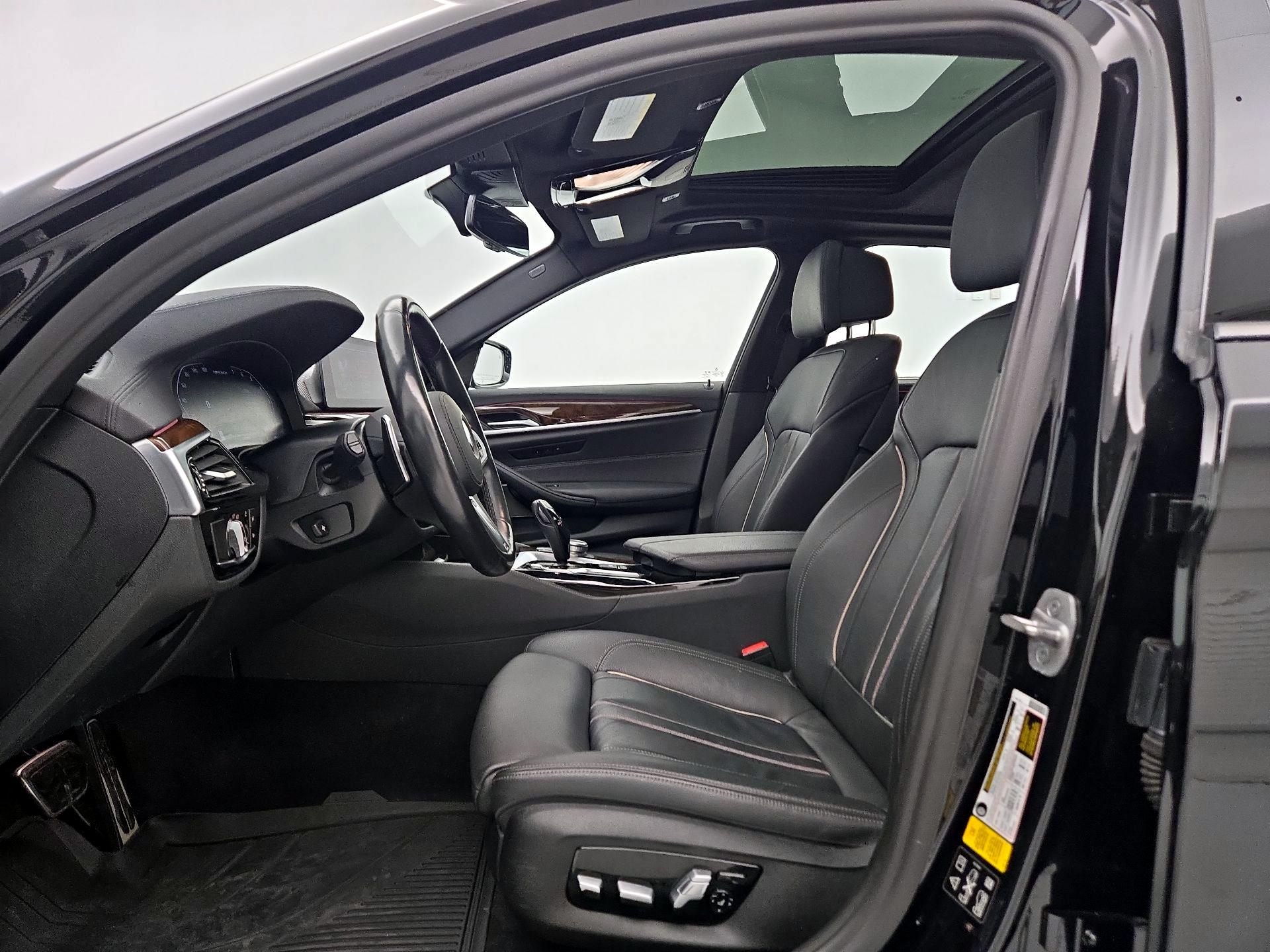 Thumbnail: 2020 BMW 5 Series - 11