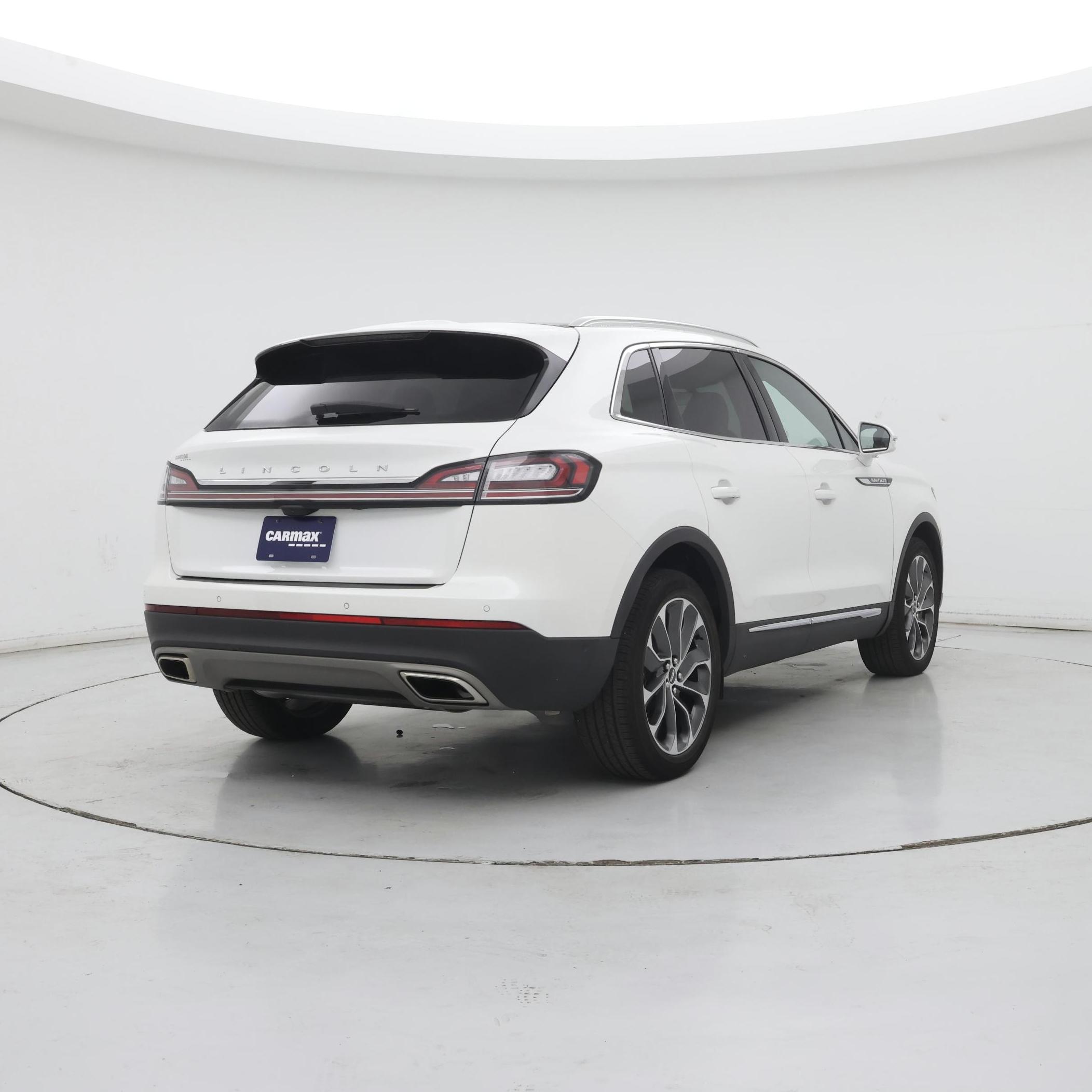 Thumbnail: 2022 Lincoln Nautilus - 8