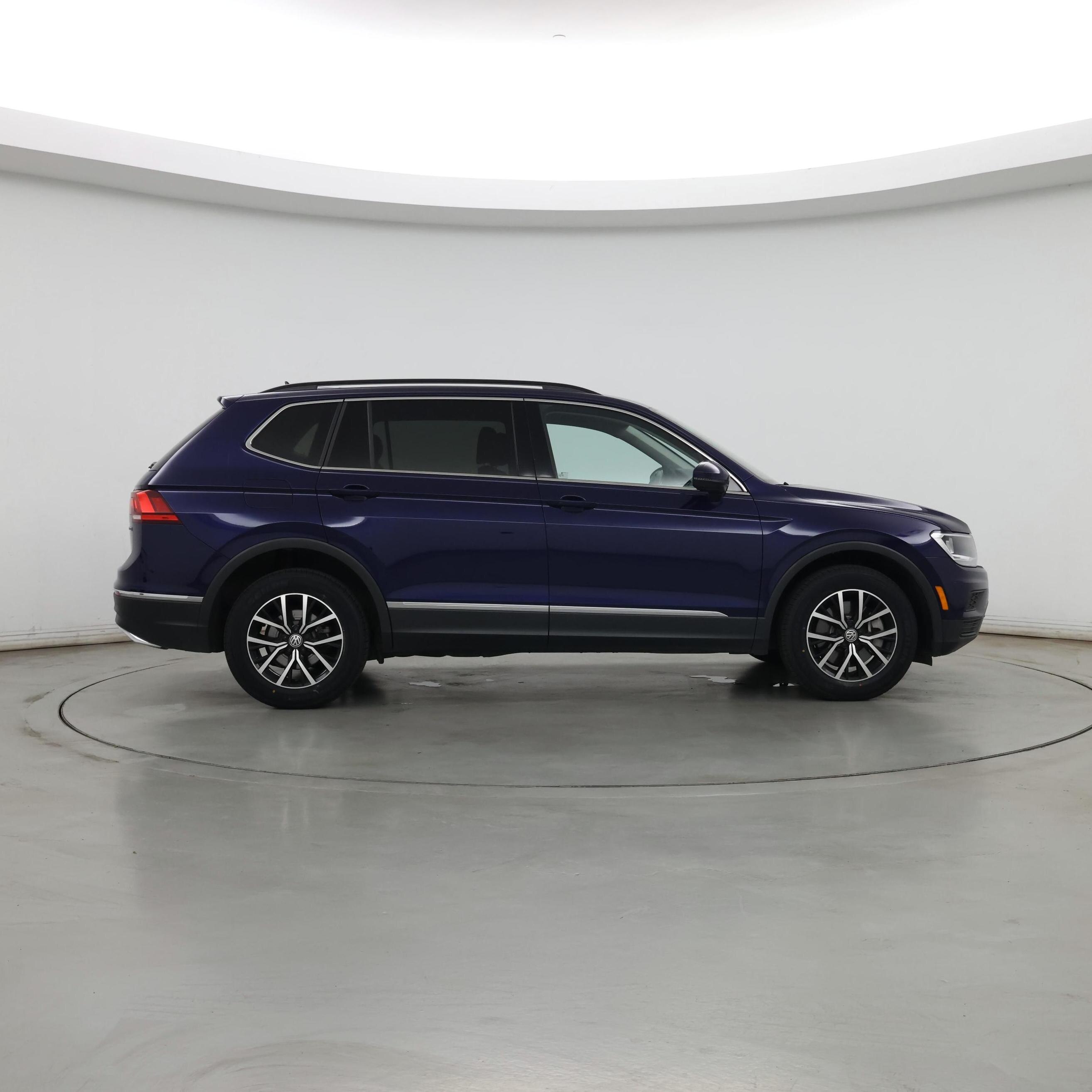 Thumbnail: 2021 Volkswagen Tiguan - 7