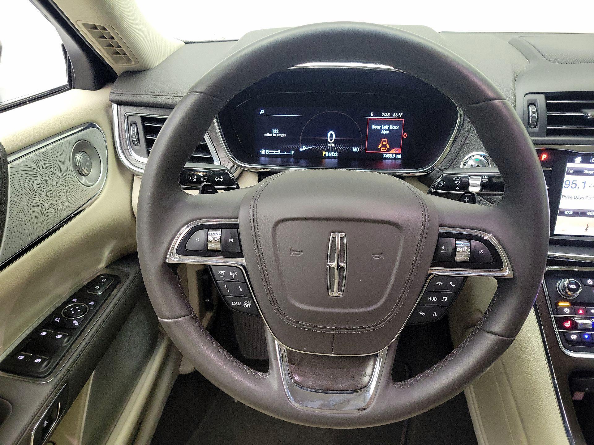 Thumbnail: 2019 Lincoln Continental - 10