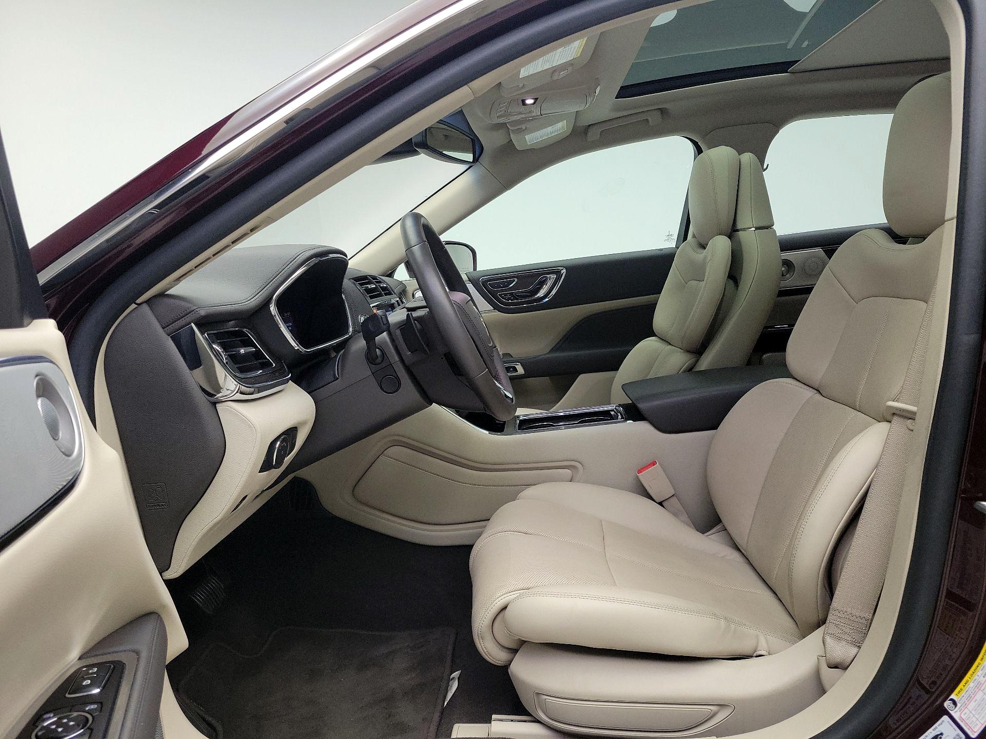 Thumbnail: 2019 Lincoln Continental - 11