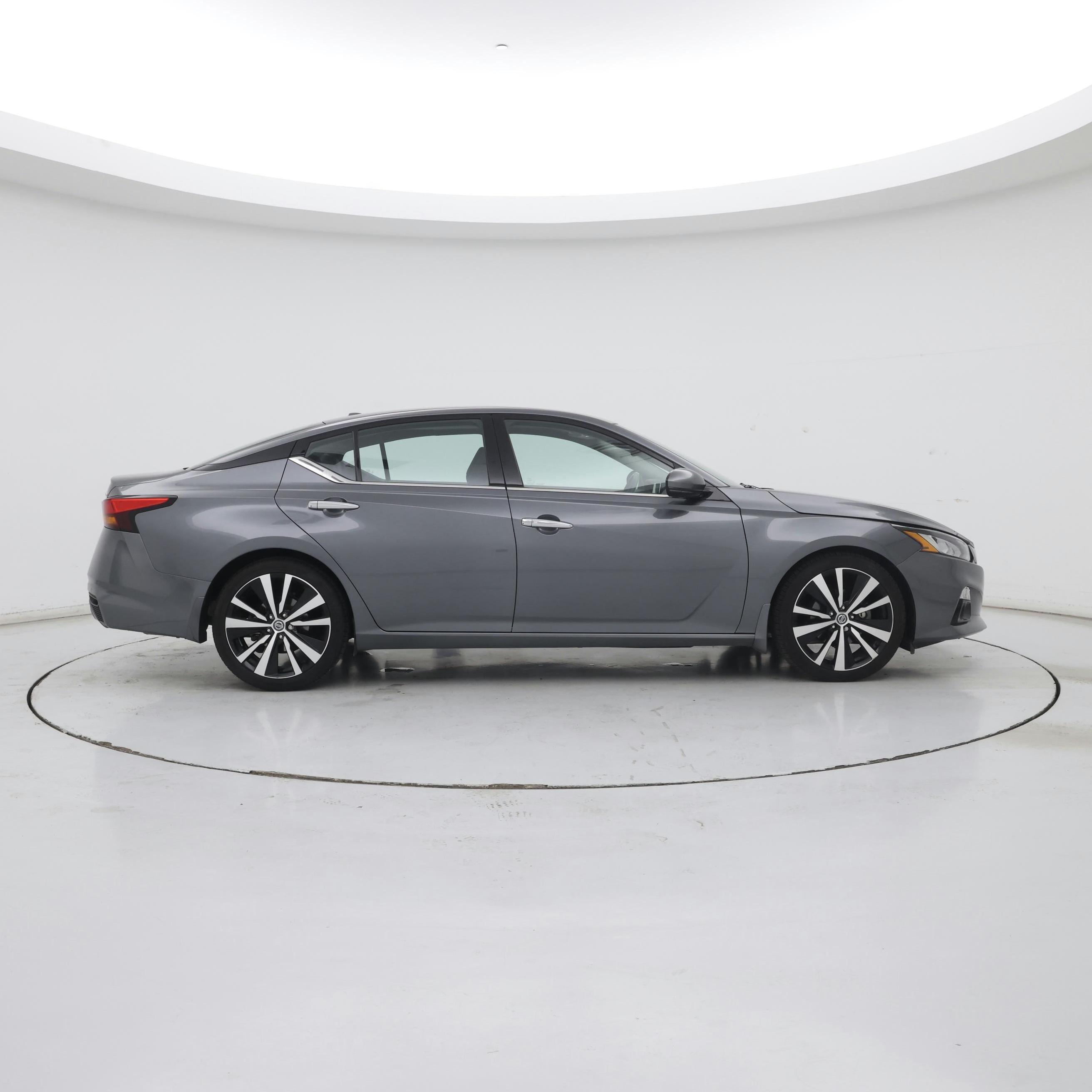 Thumbnail: 2020 Nissan Altima - 7