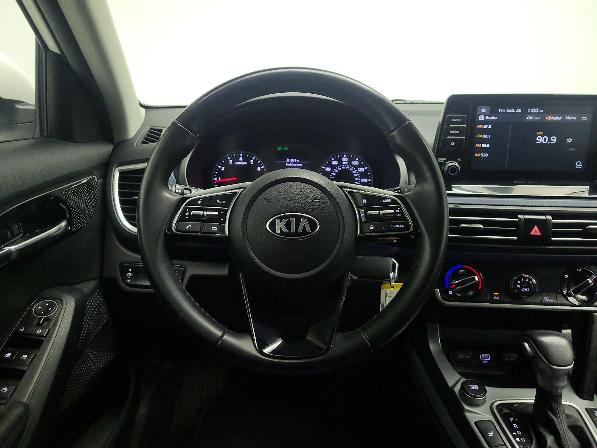 Thumbnail: 2021 Kia Seltos - 10