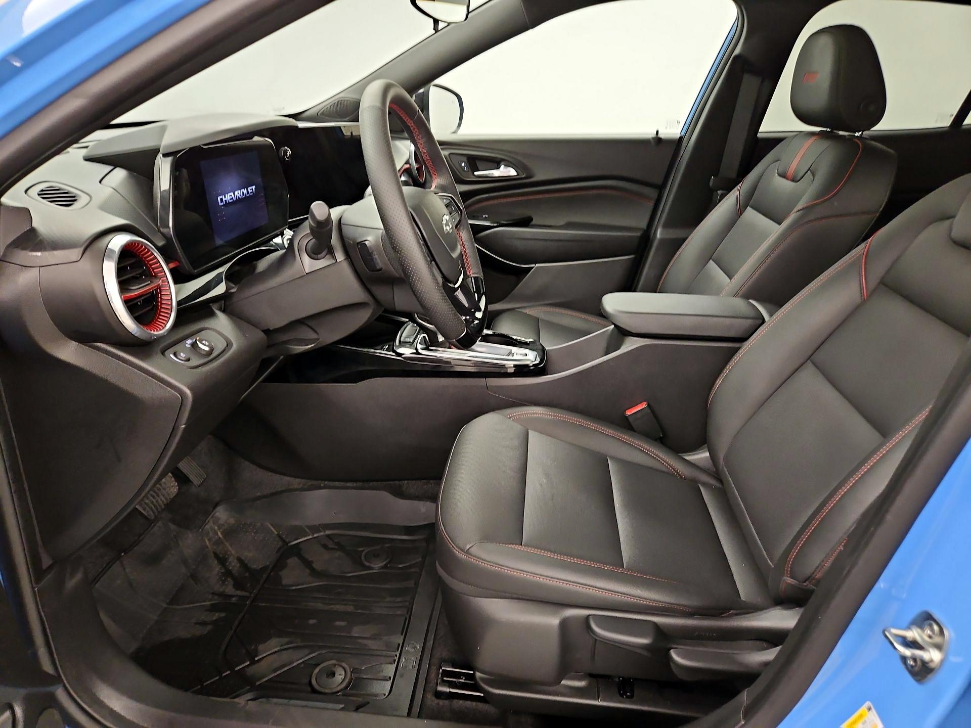 Thumbnail: 2024 Chevrolet Trax - 11