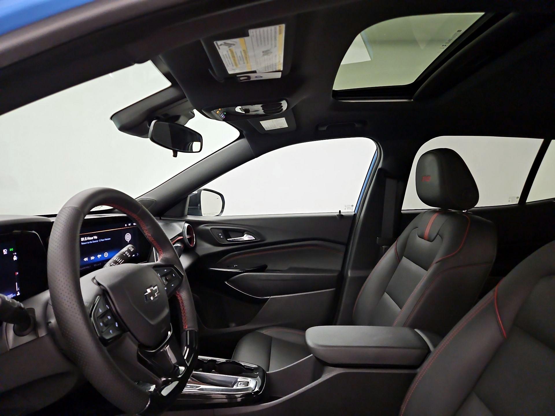 Thumbnail: 2024 Chevrolet Trax - 19