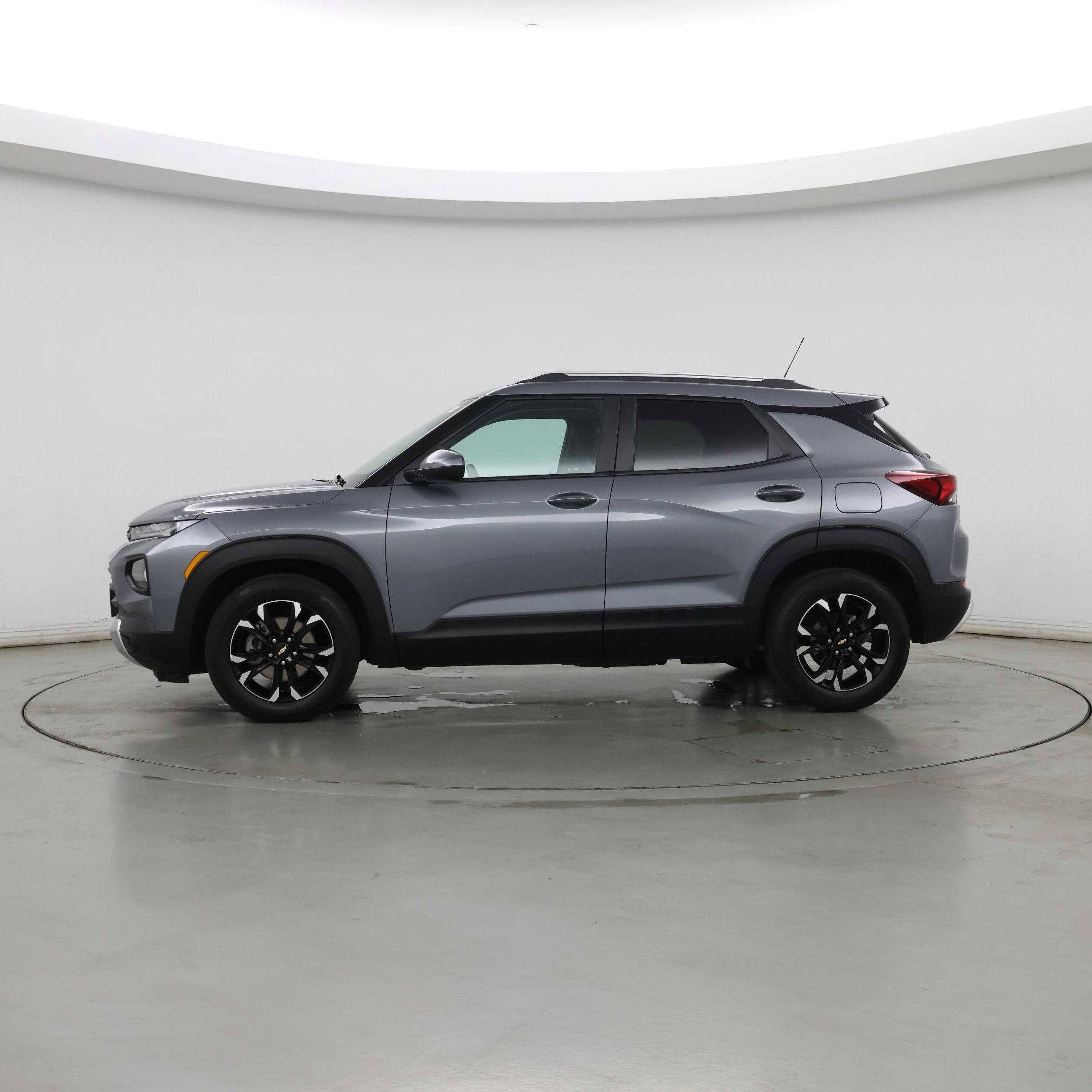 Thumbnail: 2022 Chevrolet TrailBlazer - 3