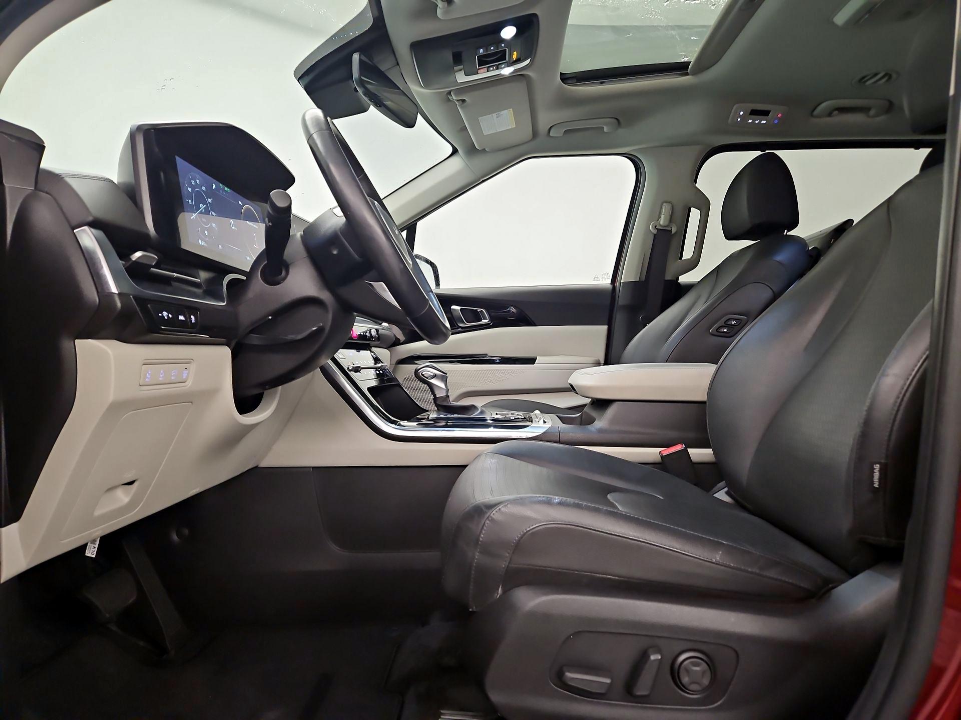 Thumbnail: 2024 Kia Carnival - 11