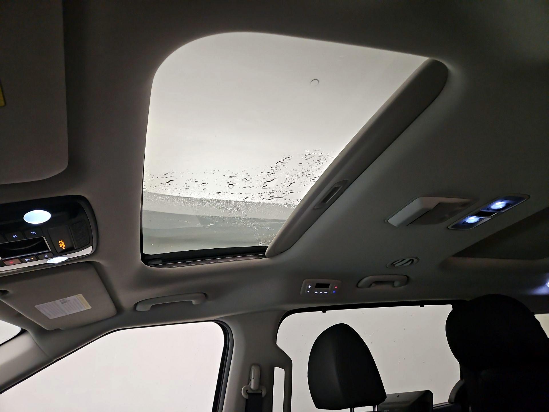 Thumbnail: 2024 Kia Carnival - 20