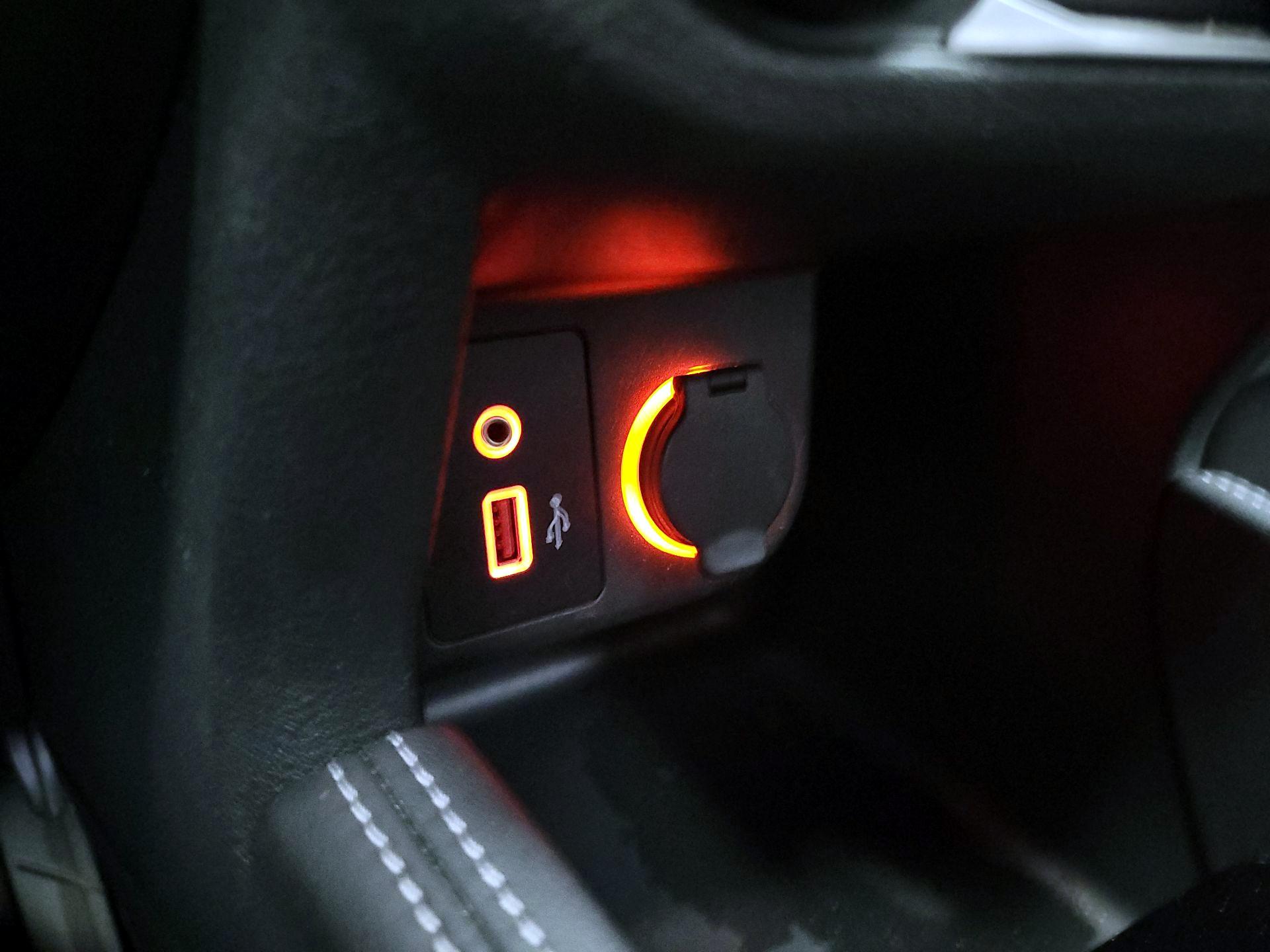 Thumbnail: 2018 Nissan Kicks - 18
