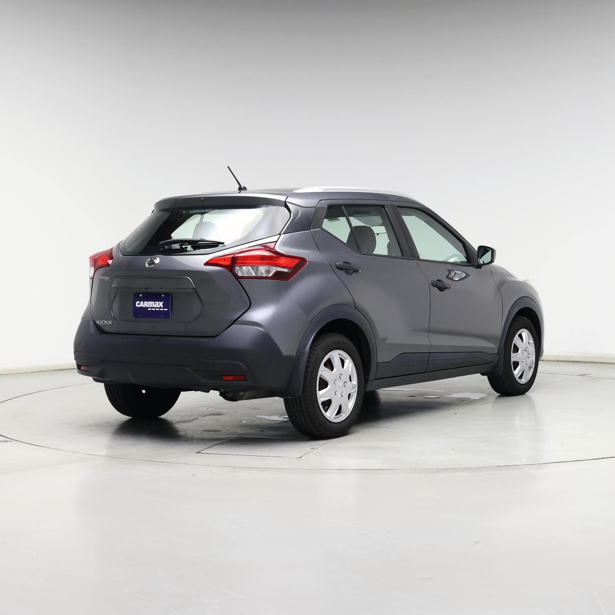 Thumbnail: 2018 Nissan Kicks - 8