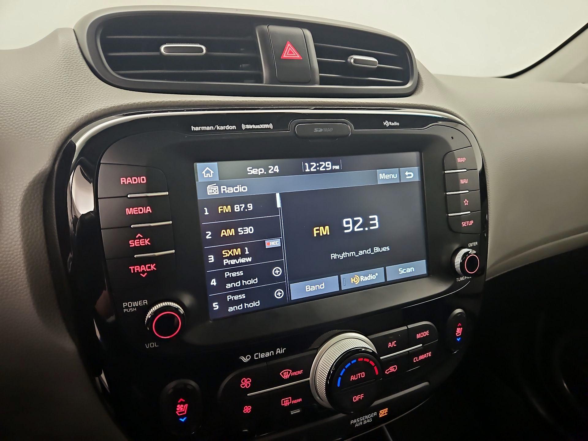 Thumbnail: 2019 Kia Soul - 16